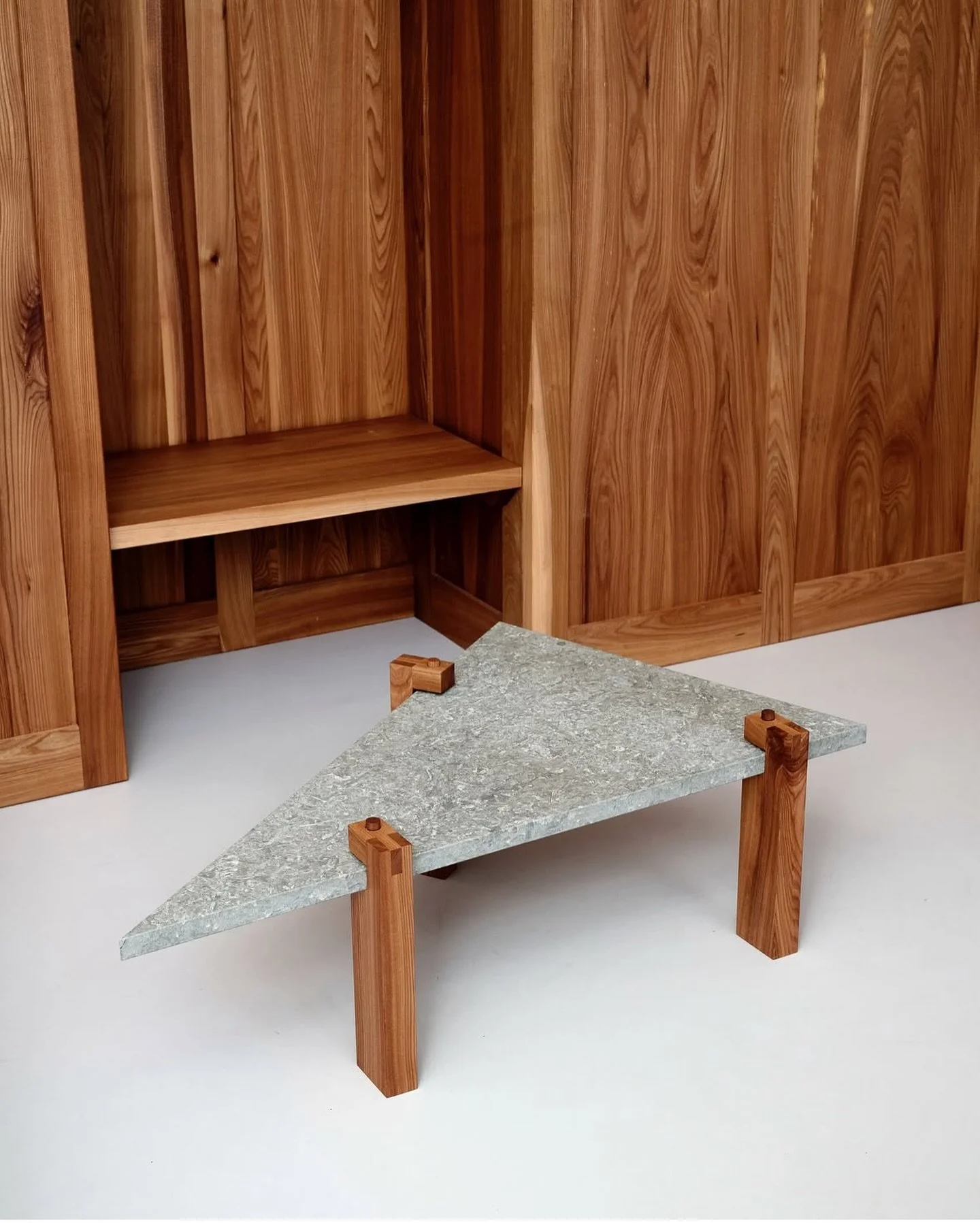 @contemfurniture - A. Leg with a custom 30 mm &Ouml;land Hors limestone for @klattermusen.
&mdash;
#dreadedpath #klattermusen