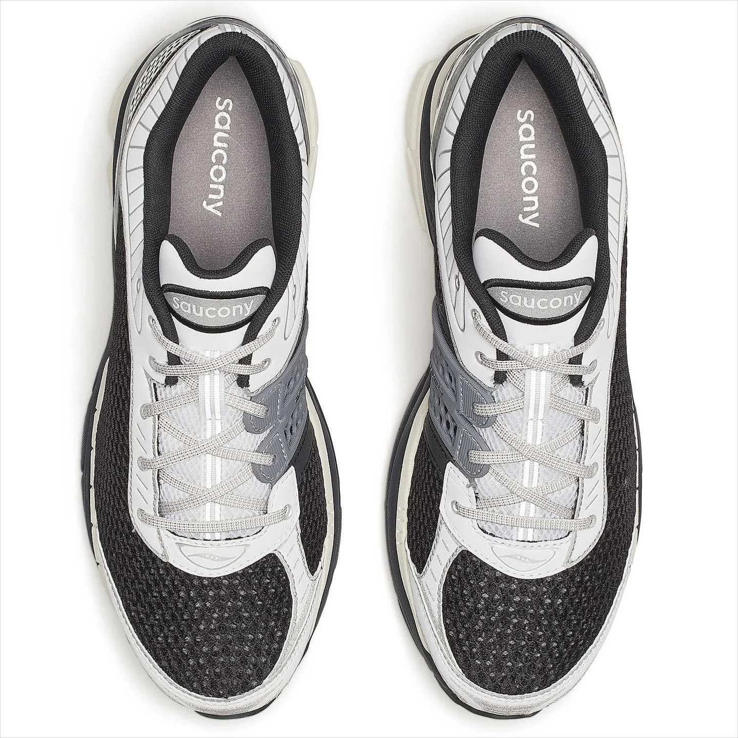 @sauconylifestyle - ProGrid Paramount.

Originally released in 2007, the Saucony ProGrid Paramount delivered responsive comfort with ProGrid cushioning. Lightweight, breathable, and built to move, with mesh uppers, a rubber outsole, and a stripped ba