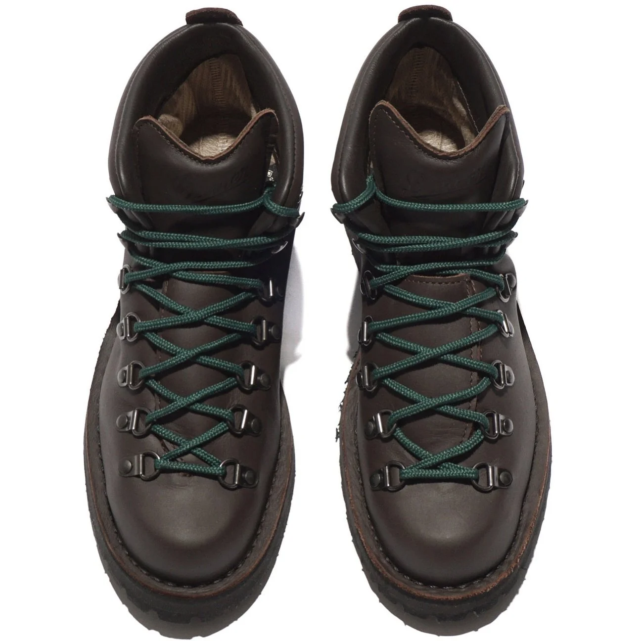 @dannerboots - Mountain Light II GORE-TEX.
&mdash;
Long before heritage became a hashtag, the Mountain Light set the standard. USA-made and legendary among hikers worldwide, it&rsquo;s defined by uncompromising craft and trail-proven durability.

Ful