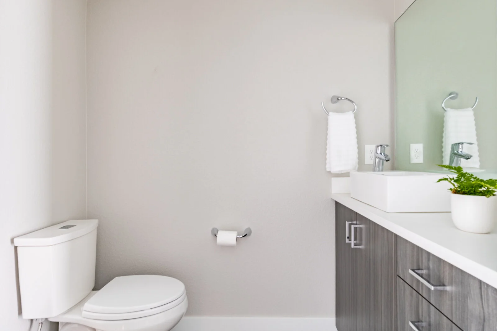 1920 W 38th Ave (18 of 32).jpg