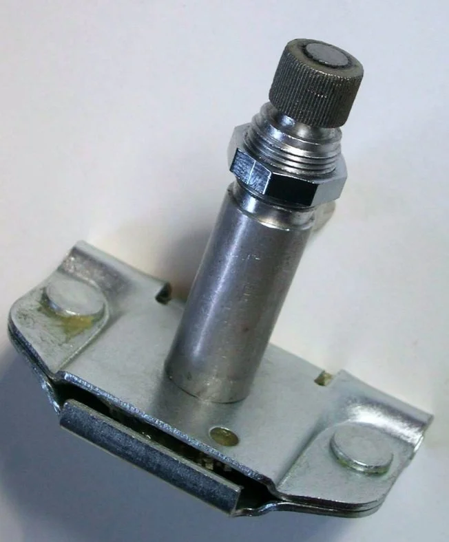 Lucas Wiper Wheelbox.jpg