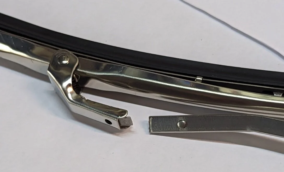 Wiper Arm, LH Park.1.jpg