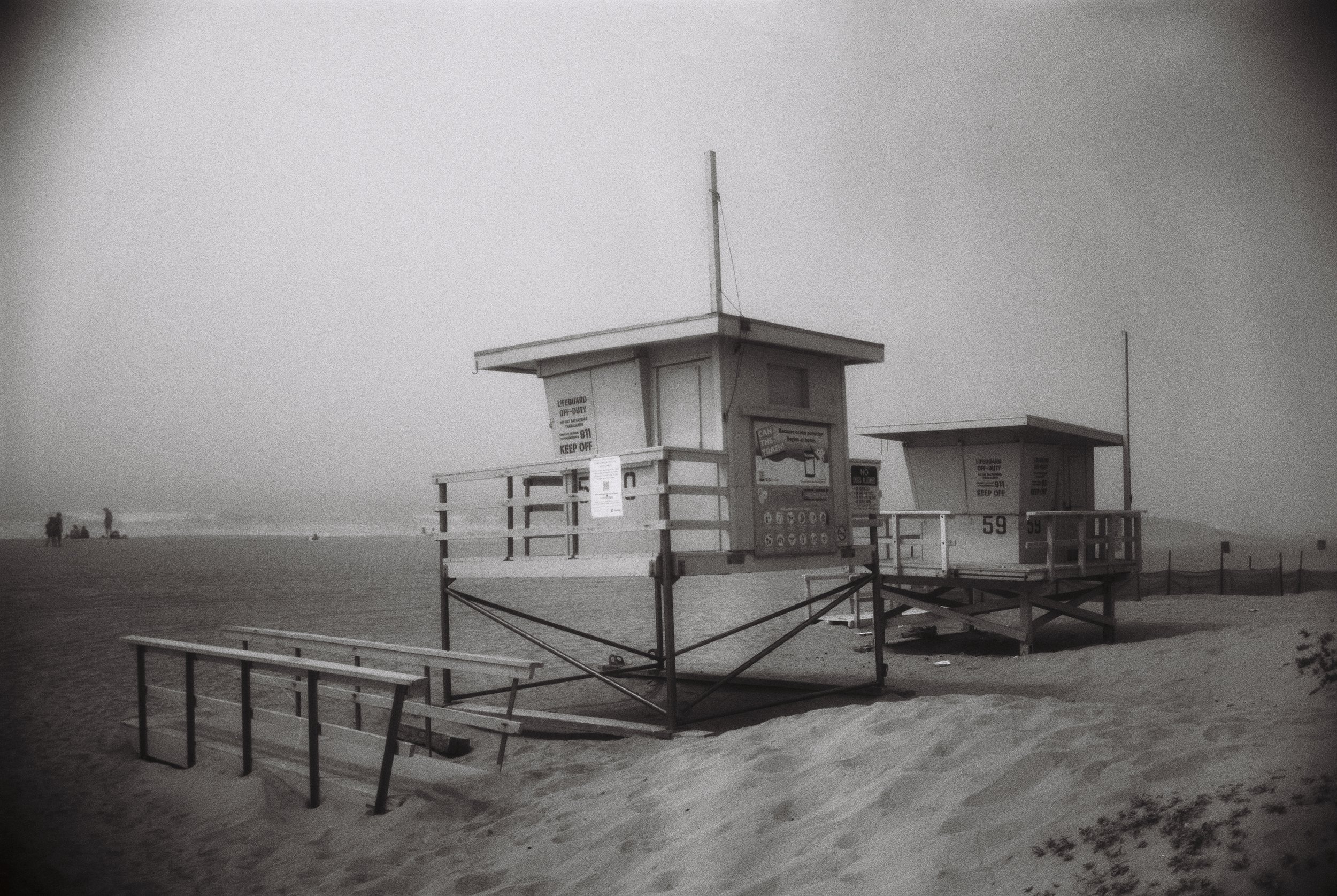 Dockweiler Lifeguard Tower (12x16)
