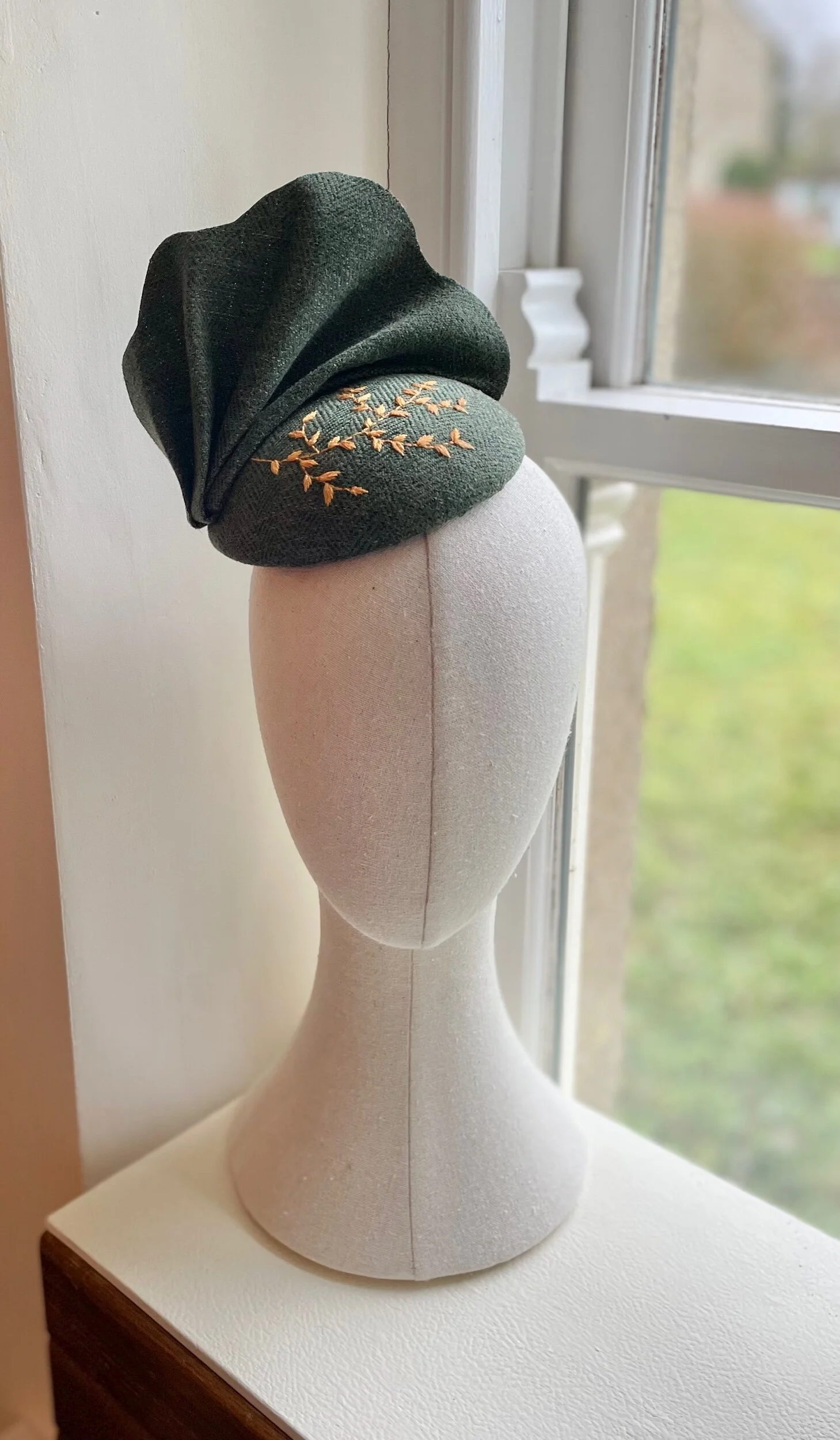 8AAA1E12-7DBA-48BF-853F-B3BA26319288