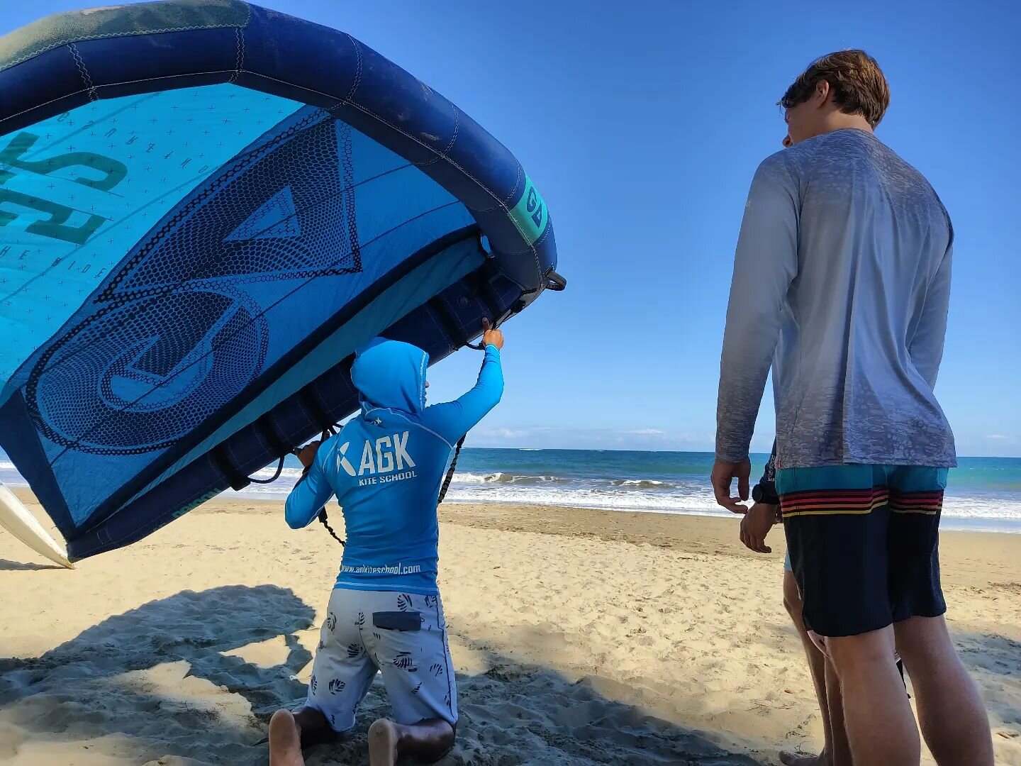 Wing foil came to stay and it's taking over, no experience with a foil or kiteboarding back ground ? Well no problem you don't need any experience to start wing foiling and matter the age. Don't be the last to start the new trend that came to stay an