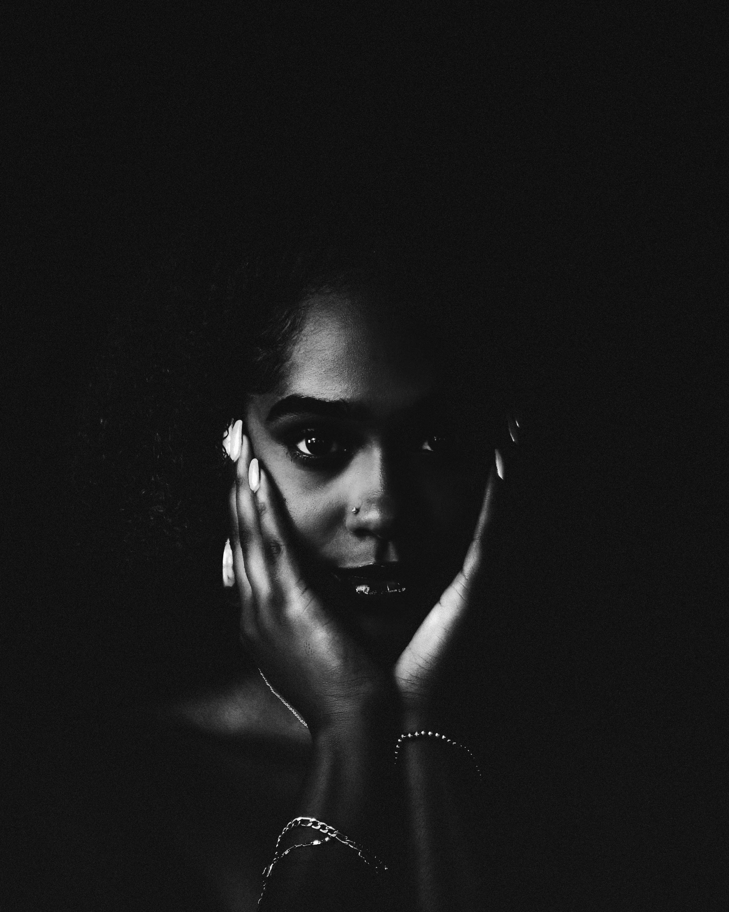 RachelB&W (10 of 11).jpg