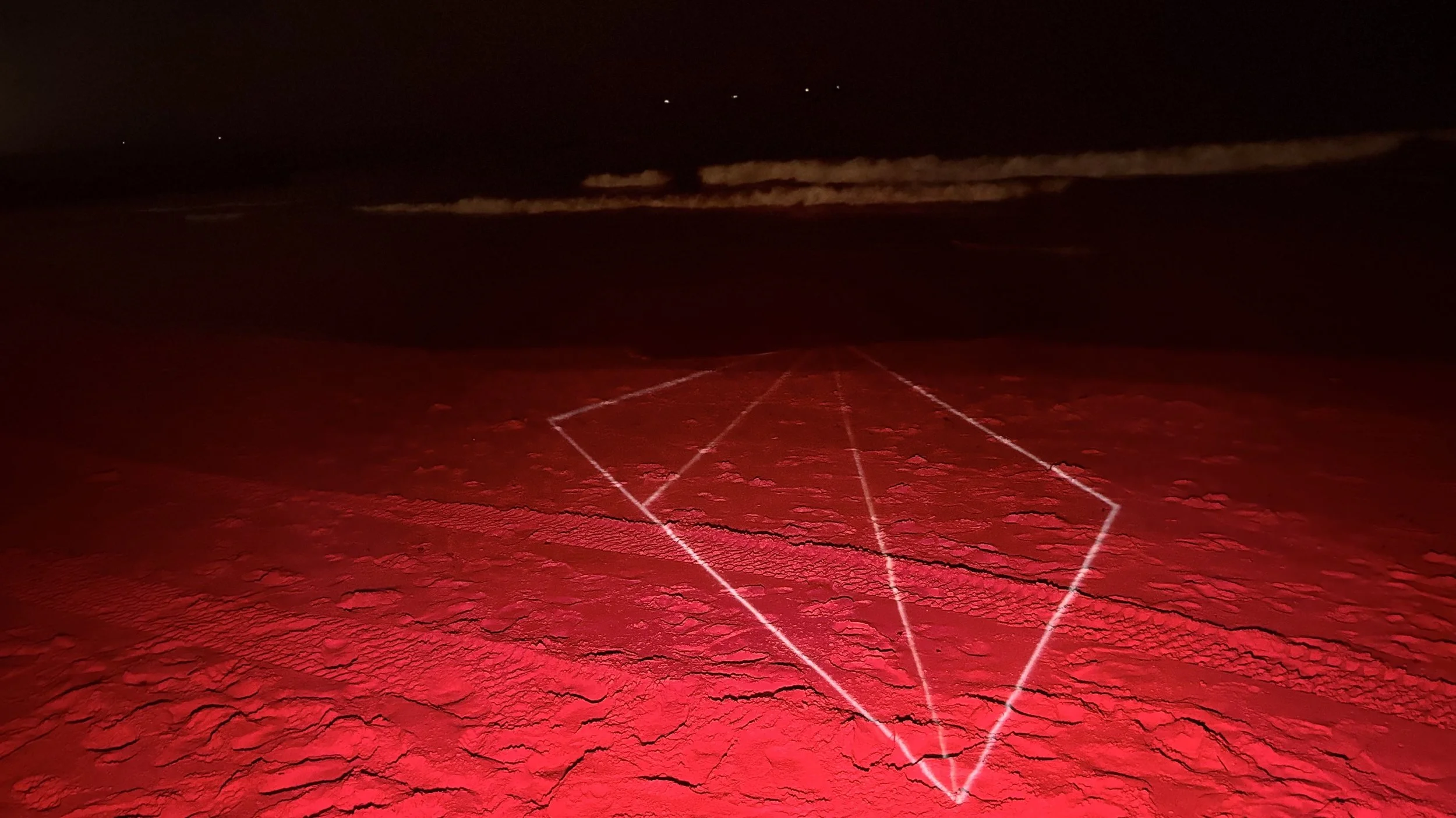 Diagrammatic vive — Time-based projection — ocean, sand.