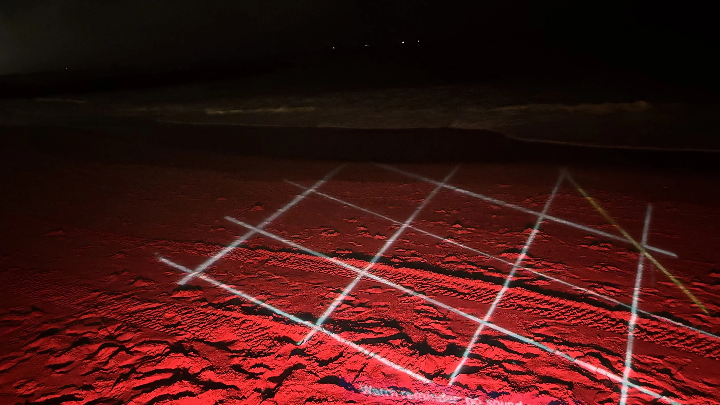 Diagrammatic vive — Time-based projection — ocean, sand.