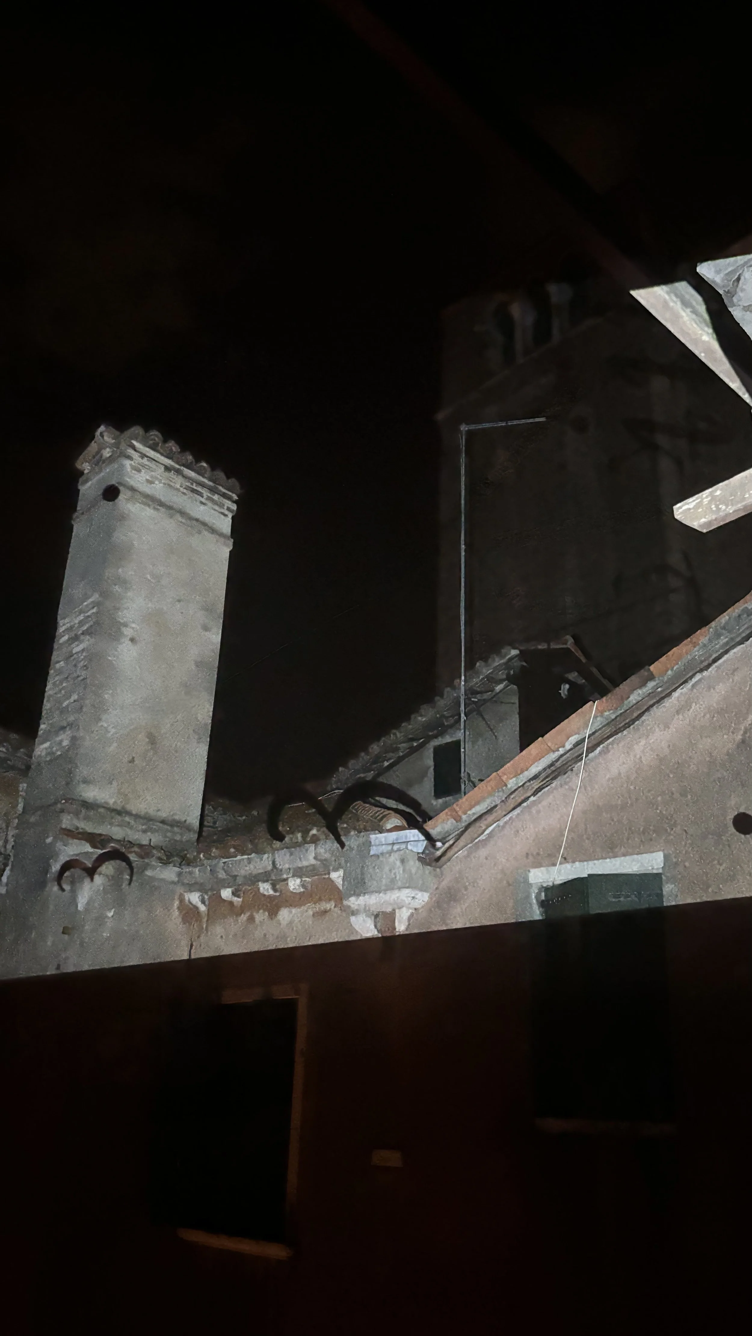Dada-ist venetian rooftop dreamscape — time based projections