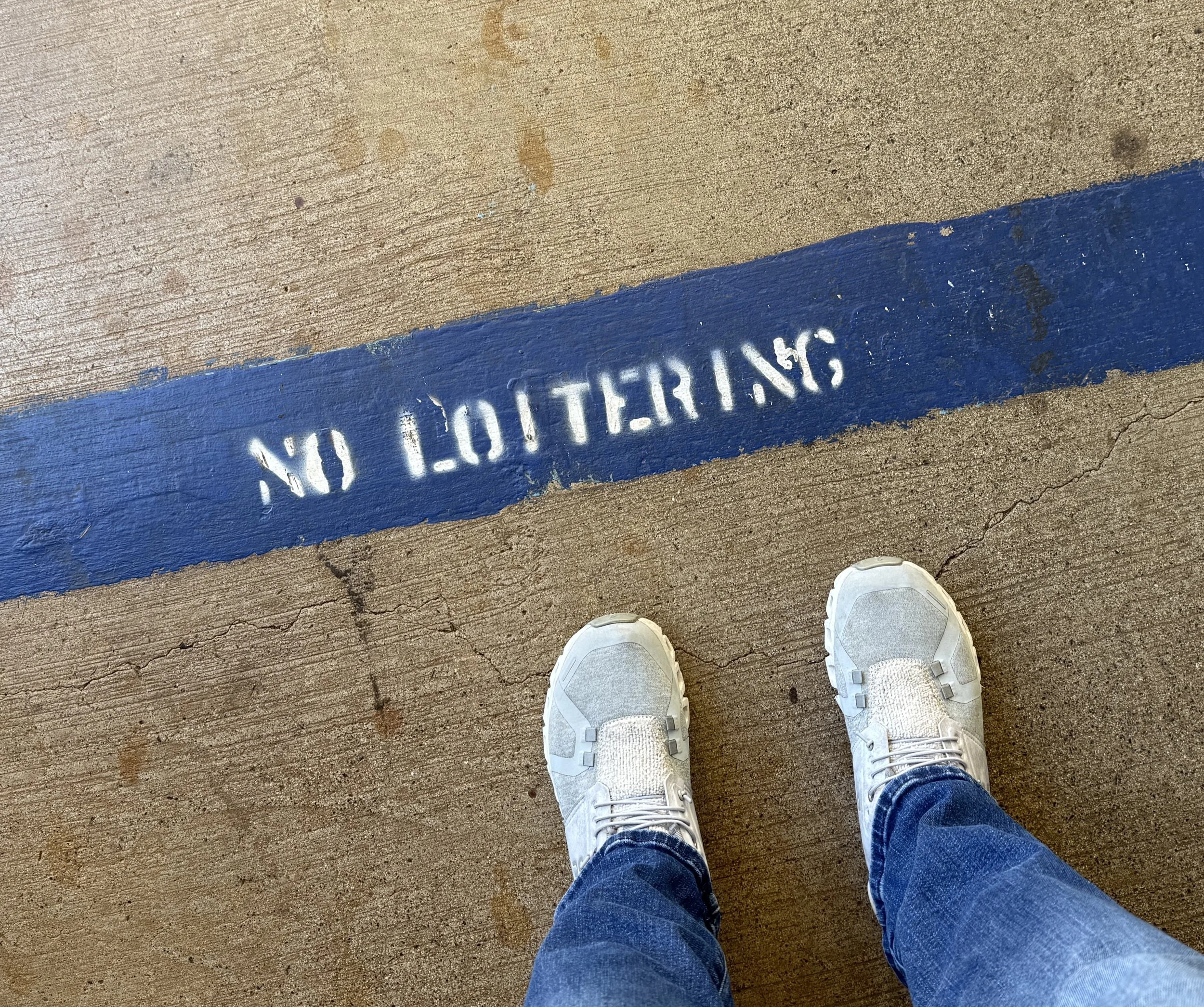 No Loitering