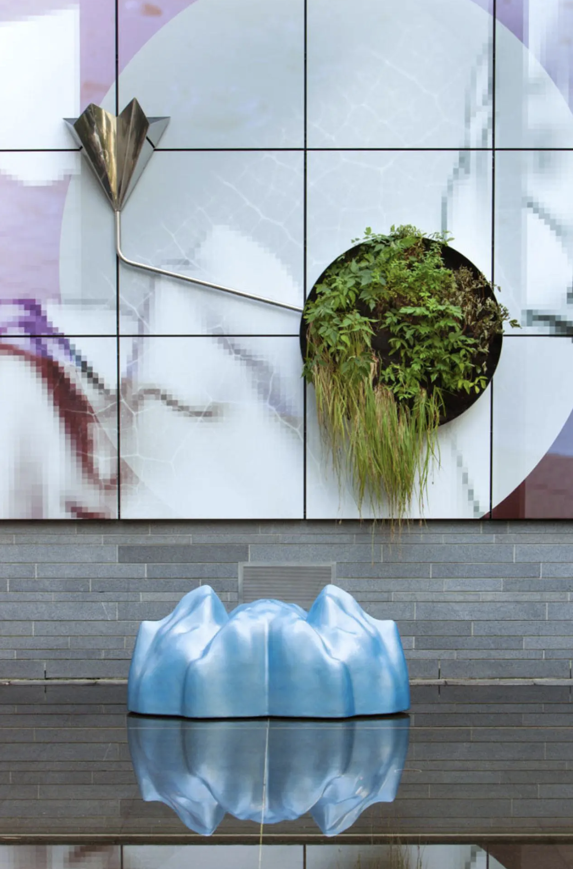 A Conversation with Sanaz Mazinani, Leigh Joseph and Glen MacDonald 
 Offsite: Sanaz Mazinani Photo: Ian Lefebvre