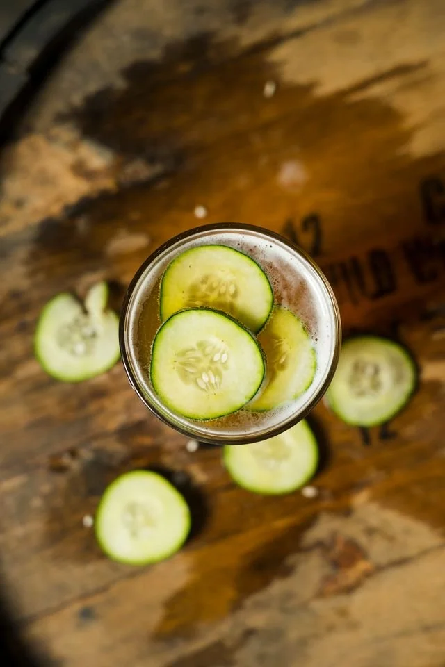 You know that feeling when you want to kick back with a gorgeous and refreshing summertime brew..with some damn cucumbers on your eyes!? 🥒🍻☀️ We've got the brew that's just that..Come enjoy our Undercover Cucumber Blonde Ale at your nearest Histori