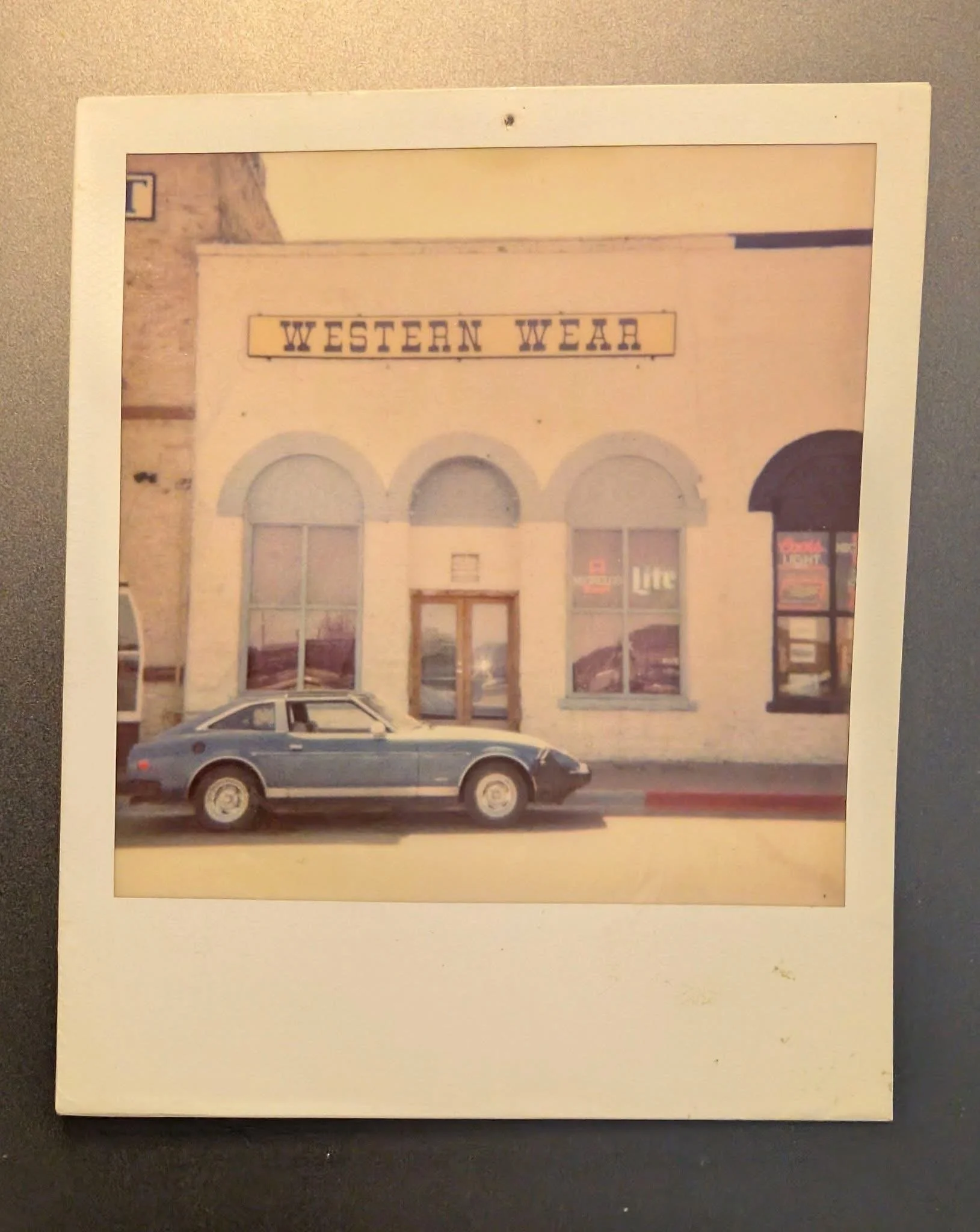 A little throwback for your feed 📸
This polaroid was snapped back in the 90s, long before this spot became our Historic Barrel House in Williams. Back then, the building was a corner store and bar serving the community in a different kind of way! Pr