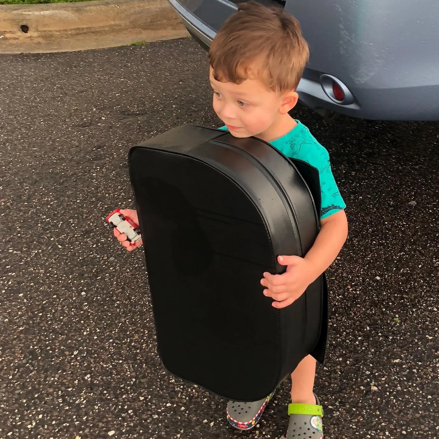 May marks 11 months in Georgia. Family owned since 2019 with Florida beginnings.
So happy to have Oliver, Britney and Kelli join our #GBBSfamily as we head into another year.
(Picture: Jr helping supply the original Florida shop.)