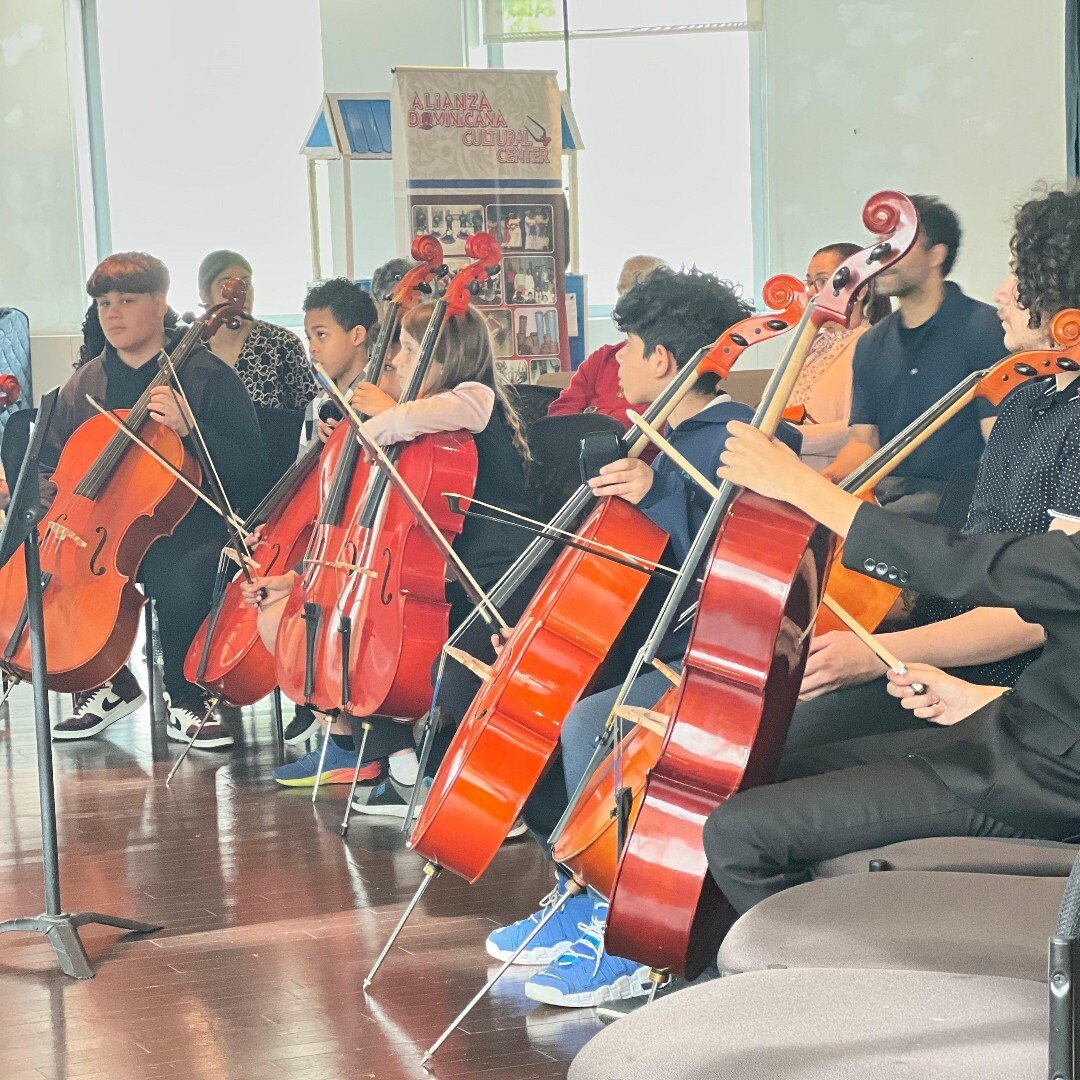 Here are a few pictures of our most recent Cello recital. 

Students here perform in front of their classmates and parents, showing what they've learned throughout the year.
.
.
#musicschool #music #musiceducation #piano #musiclessons #musician #musi