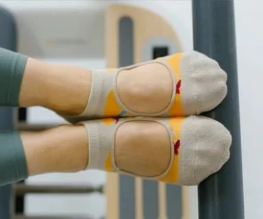 slide on_hibiscus yellow.JPG