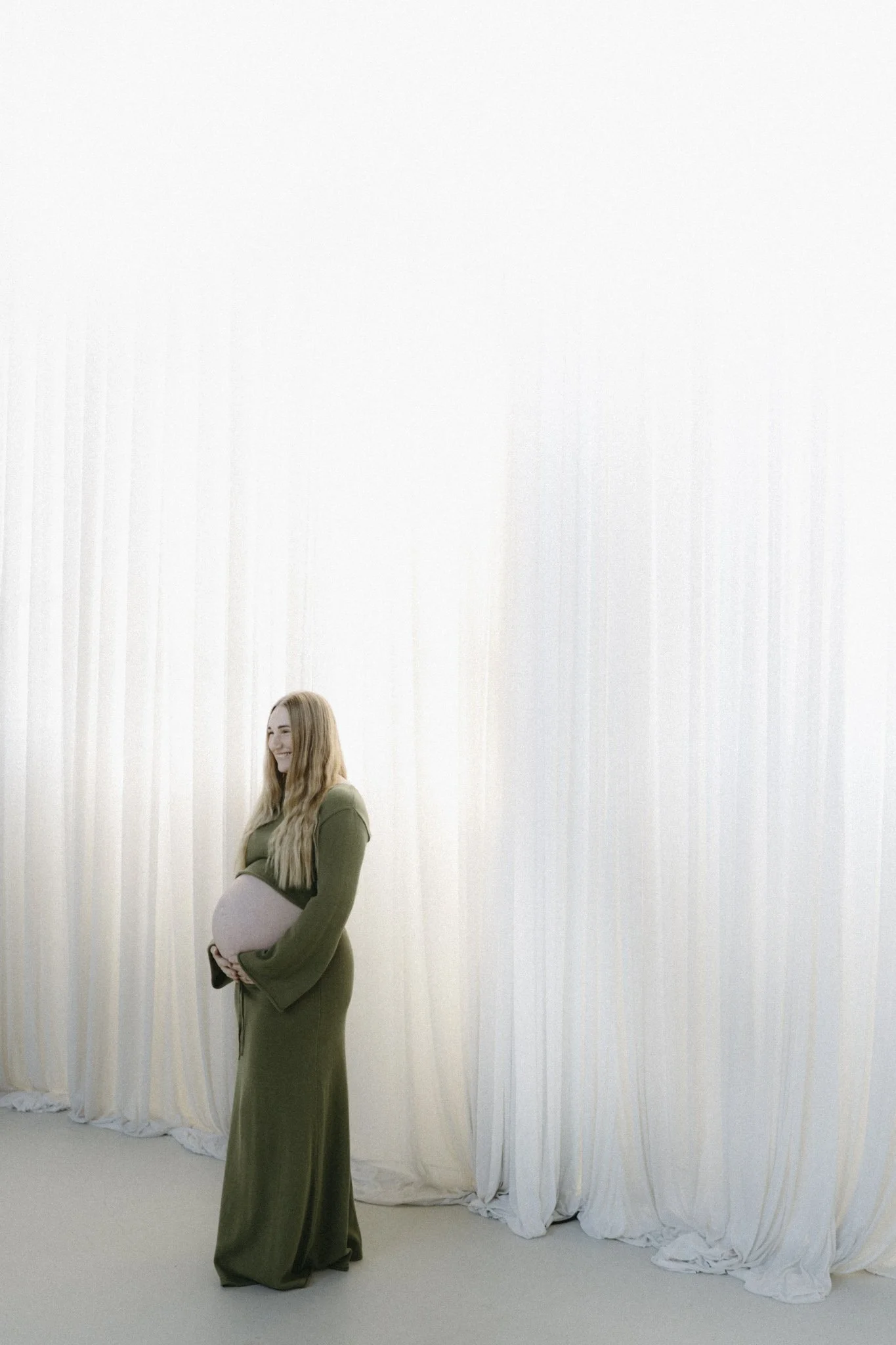 Millie's Maternity Photos_-7.jpg