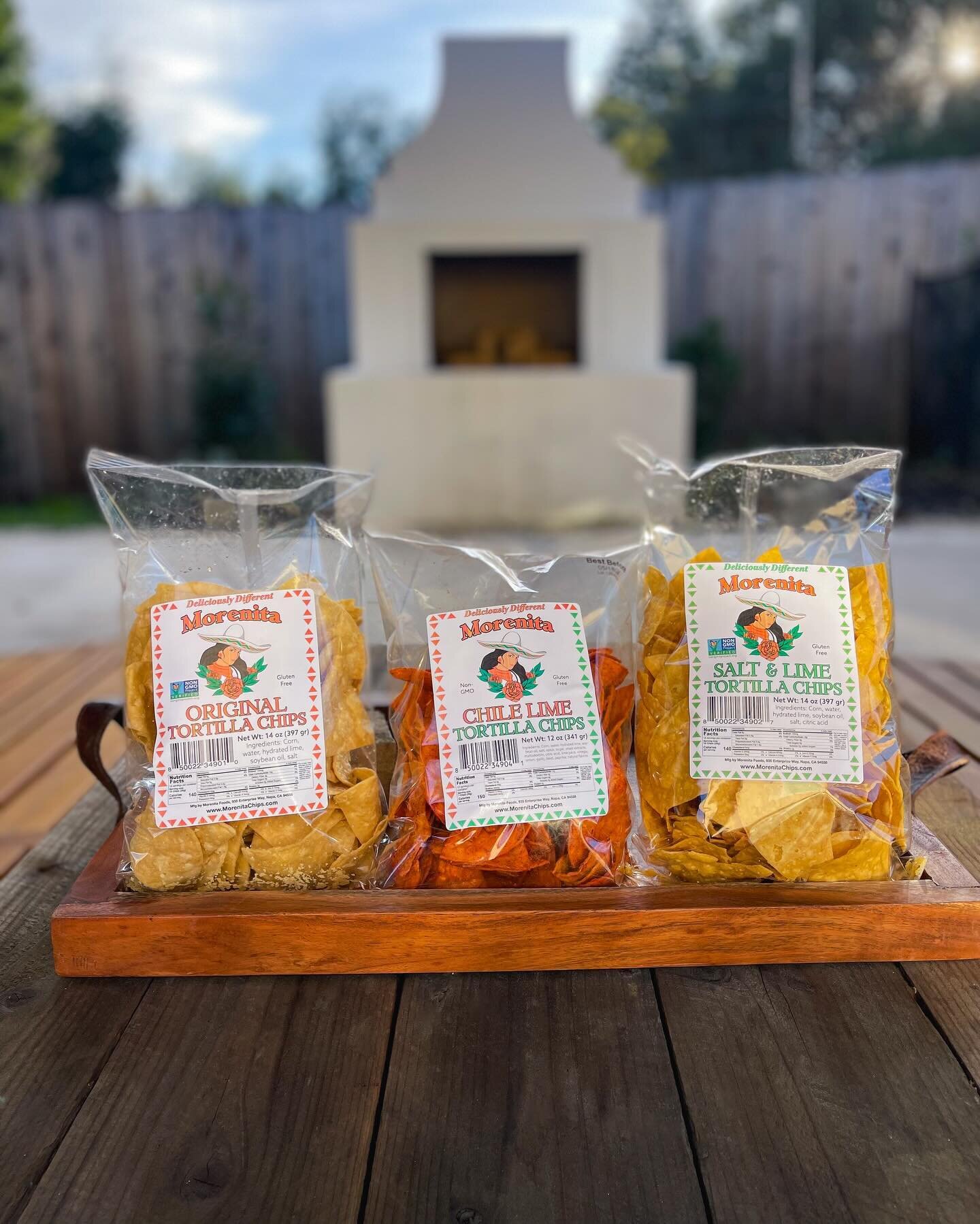 🌽 Crunch time! Which Morenita Chips flavor gets your taste buds dancing: Original, Chile Lime, or Salt &amp; Lime? 🤔🥳 ⁣
⁣
Comment your favorite or cast your vote in stories. Let the chip wars begin! 🏆🌮⁣
.⁣
.⁣
.⁣
#MorenitaFoods #betterwiththebutt