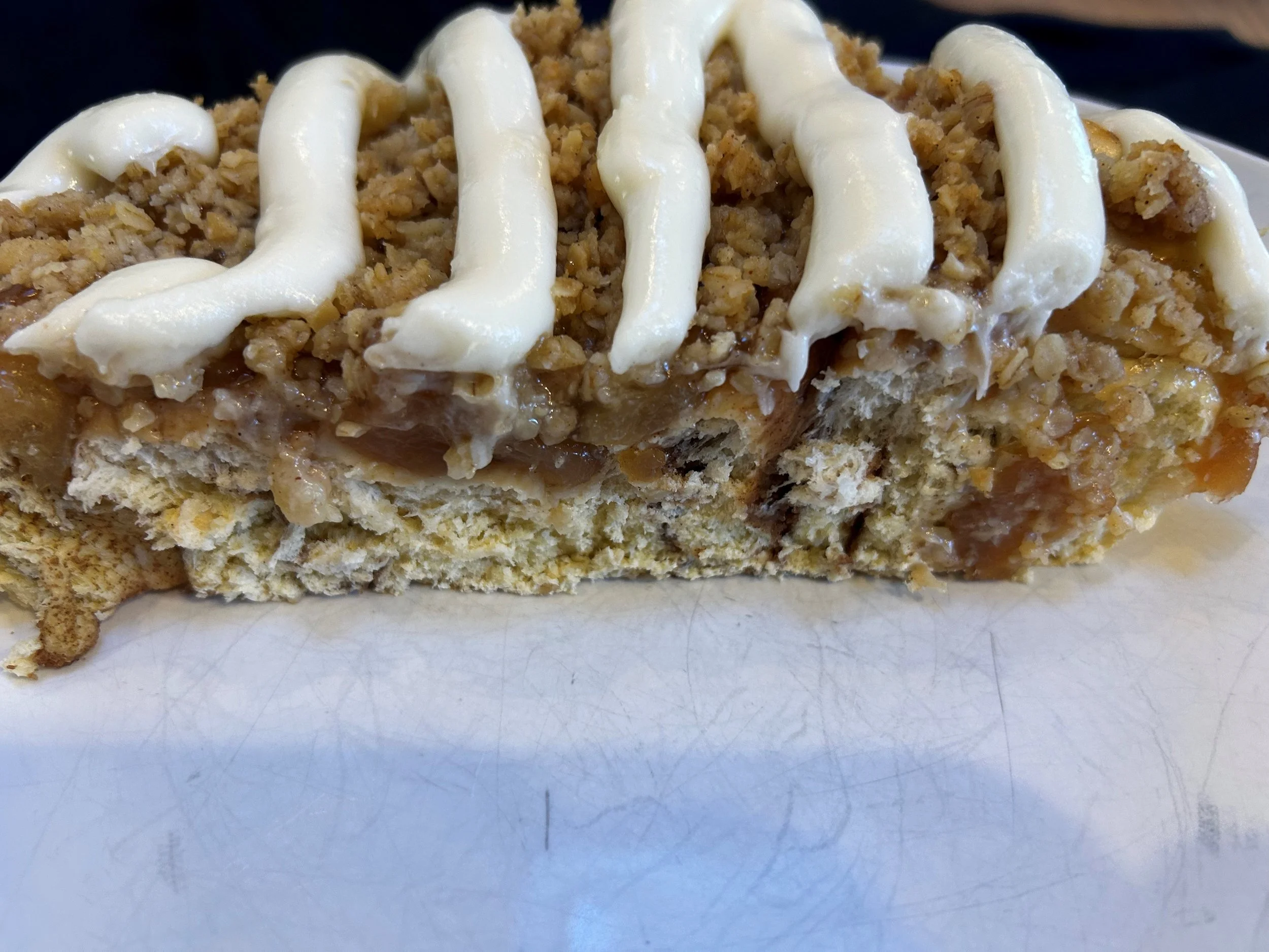 Apple Cinn Roll 10ct 3.jpg