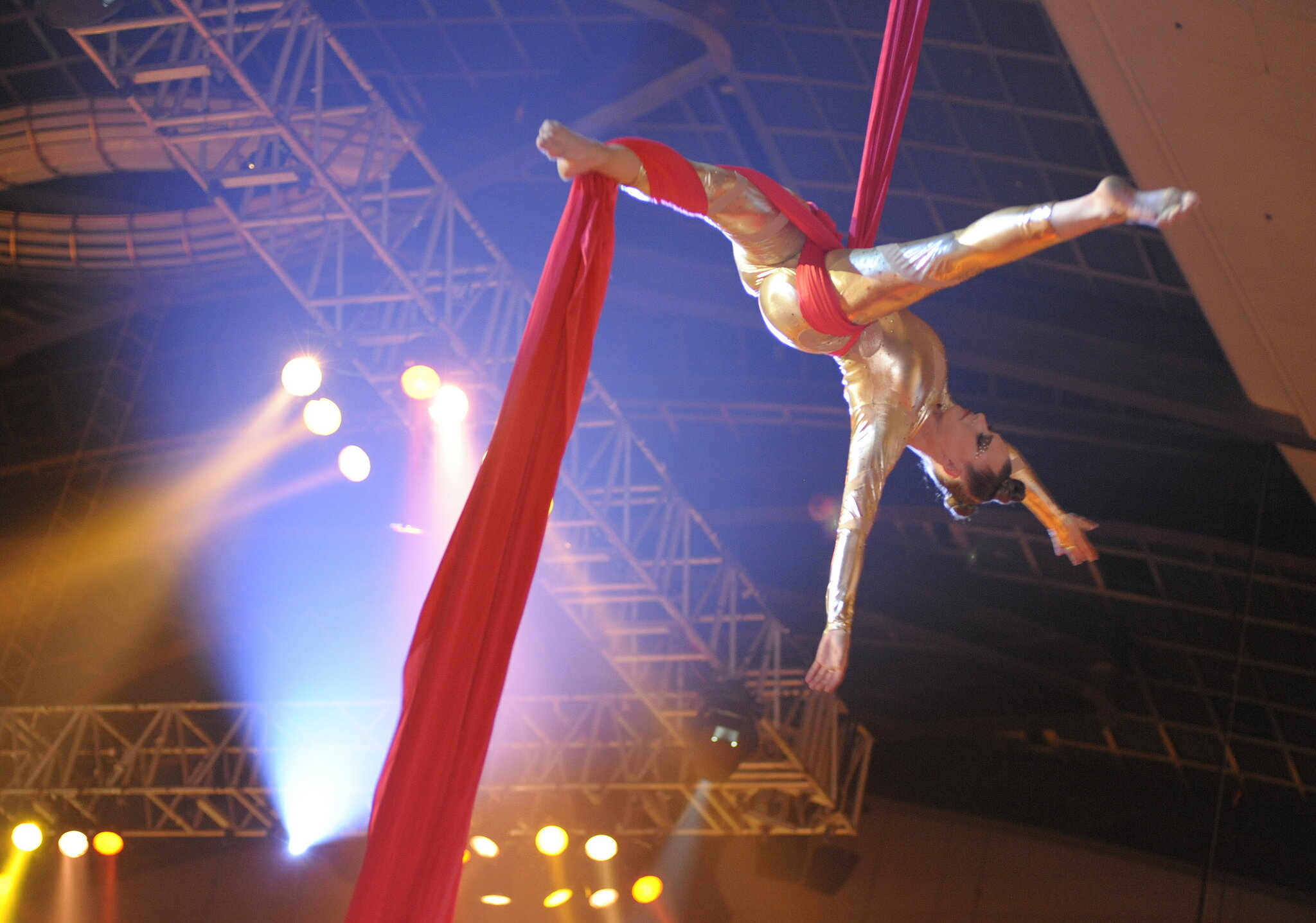 Aerial Silks @ HKCEC