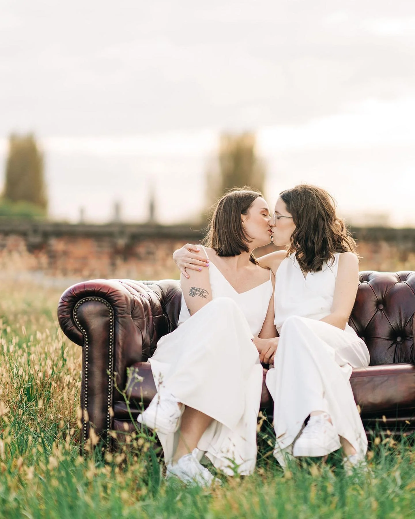 Frauke en Emma in de prachtige setting van hun feestlocatie voor de dag, rooftop bar @gaston_gent !

Tarieven opvragen om je speciale dag te laten vastleggen op foto en/of video? 

Stuur een DM of mail info@geringeld.com!

#geringeld #geringeldhuweli