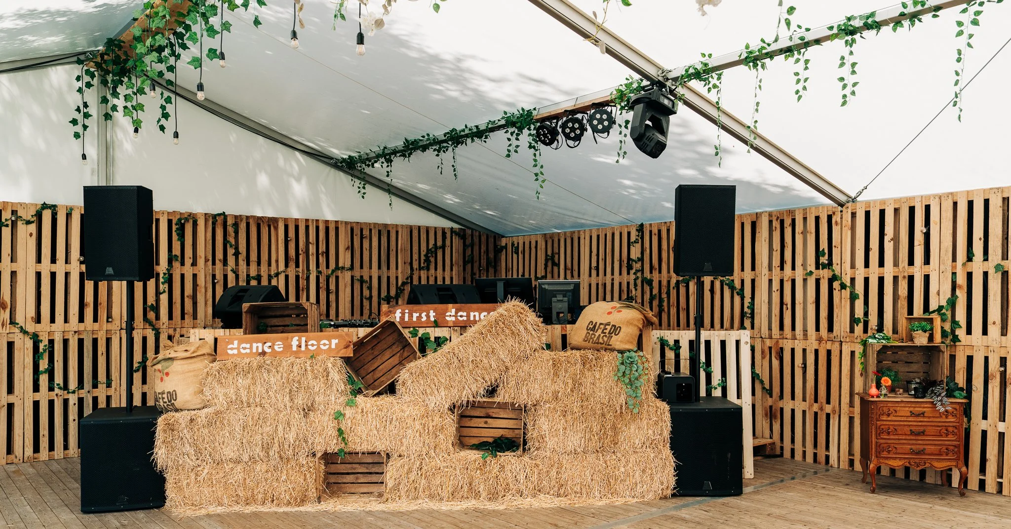 2025-06-21 Isabeau & Reinout (6 of 36).jpg