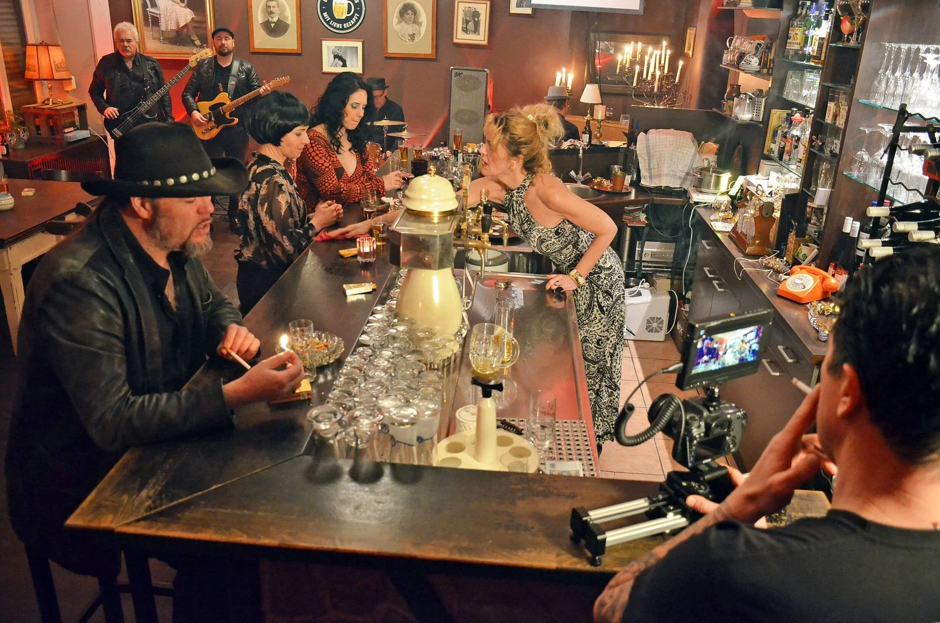 Aach un Krach drehen Nostalgie-Musikclip in Bonn