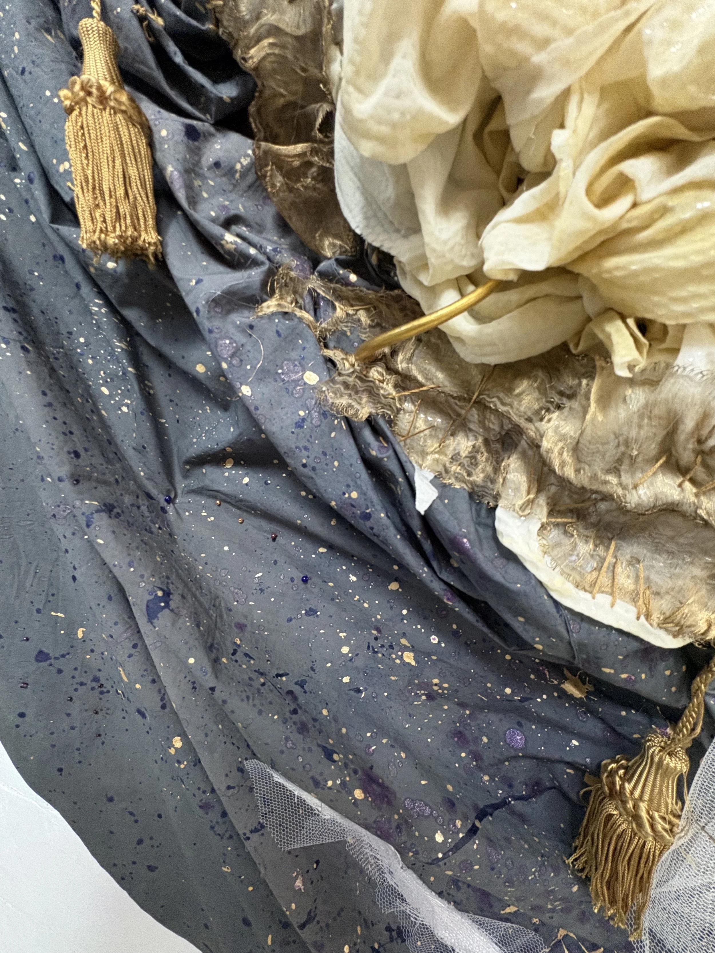 Gold detail Realm.jpg