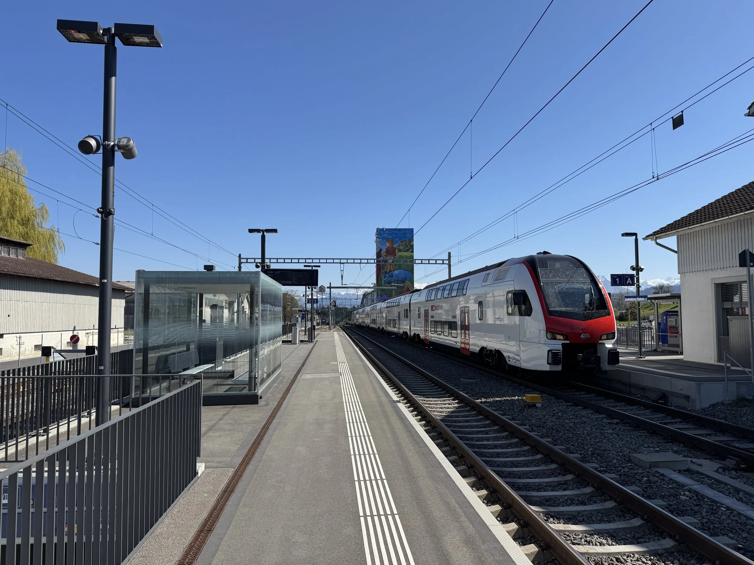 BUSHUB + BAHNHOF ROTHENBURG STATION