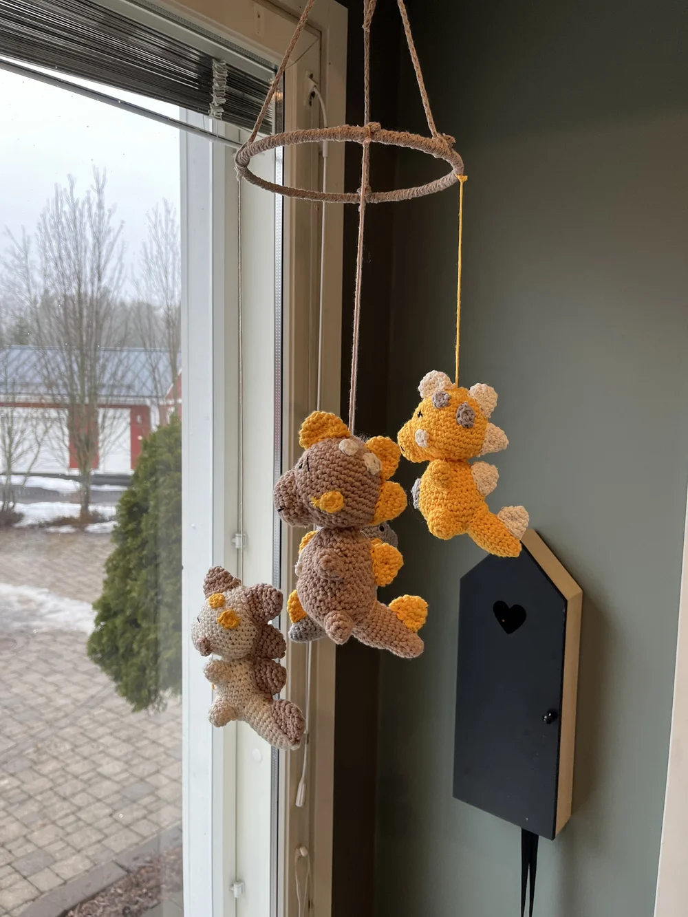 DIY vauvalle Dinohimmeli — Sounds Like Sointu