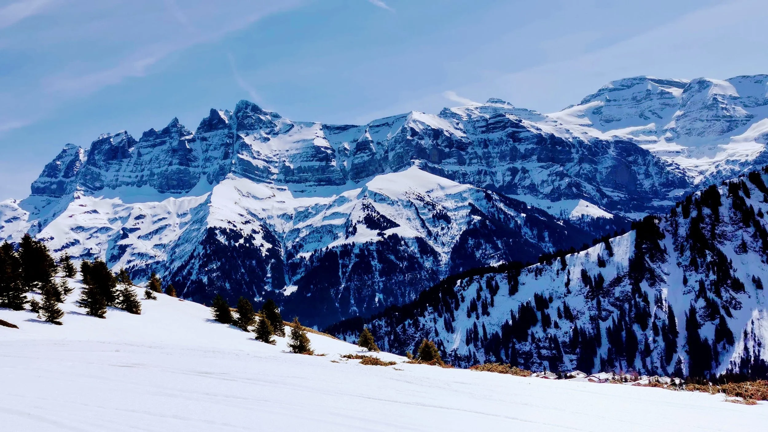 When Do Ski Resorts Close? 