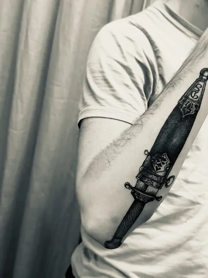 A custom dagger cover-up for Danny from today..,