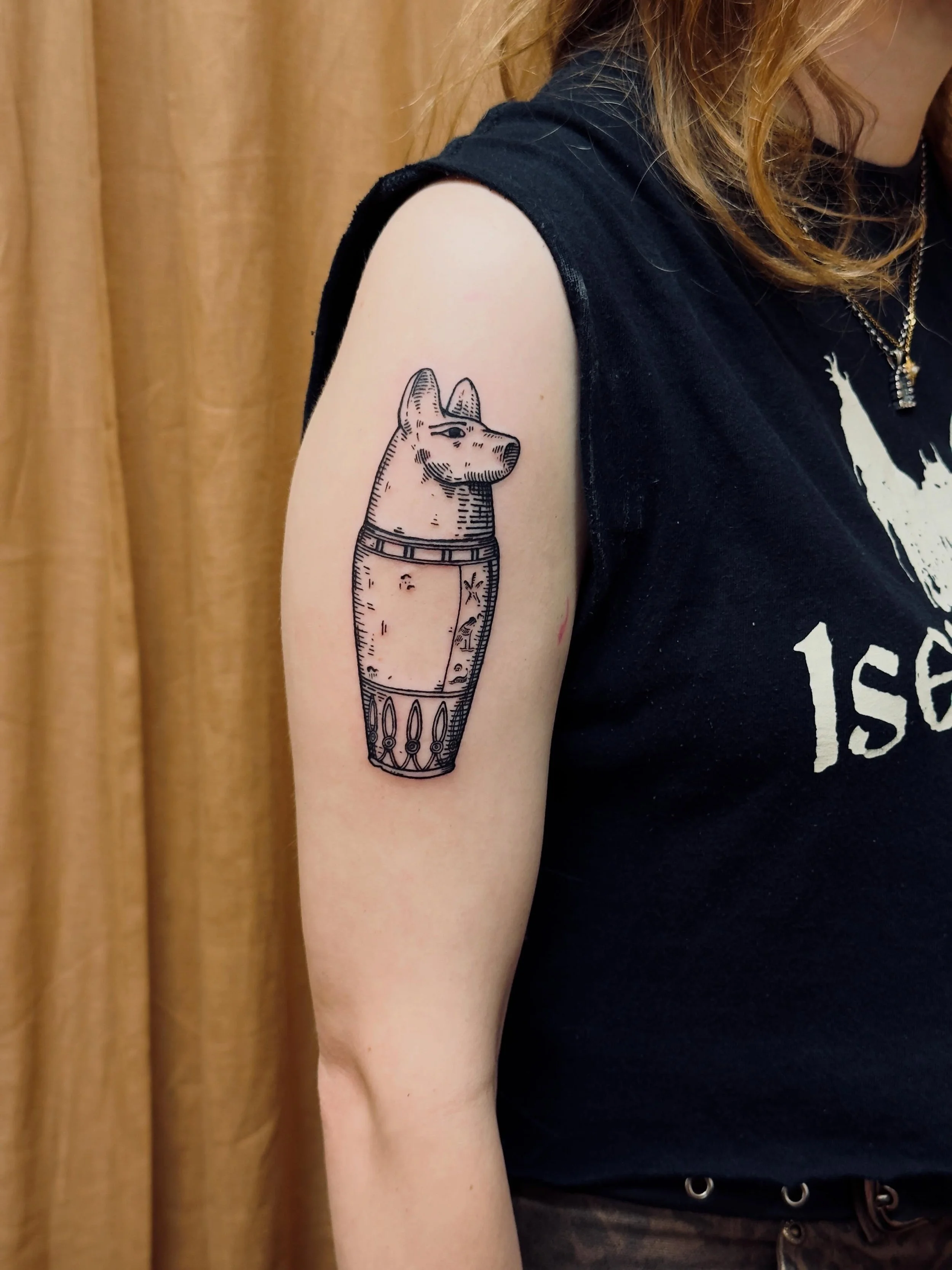A custom canopic jar for Rachel and an ouroboros for Owen from today&hellip;