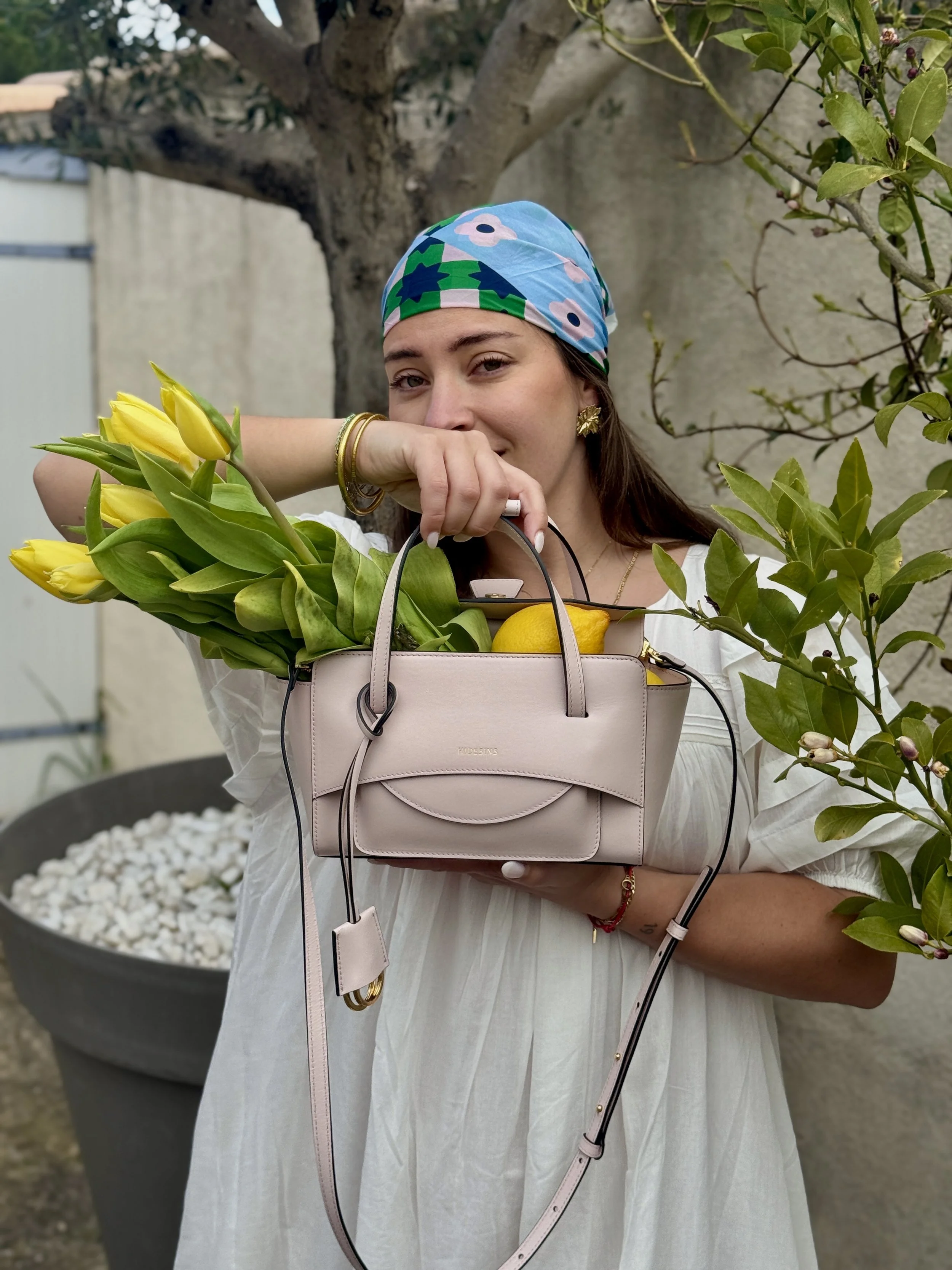 Le sac mini autrement : l'artisanat Hindesins au cœur du Flap Mini