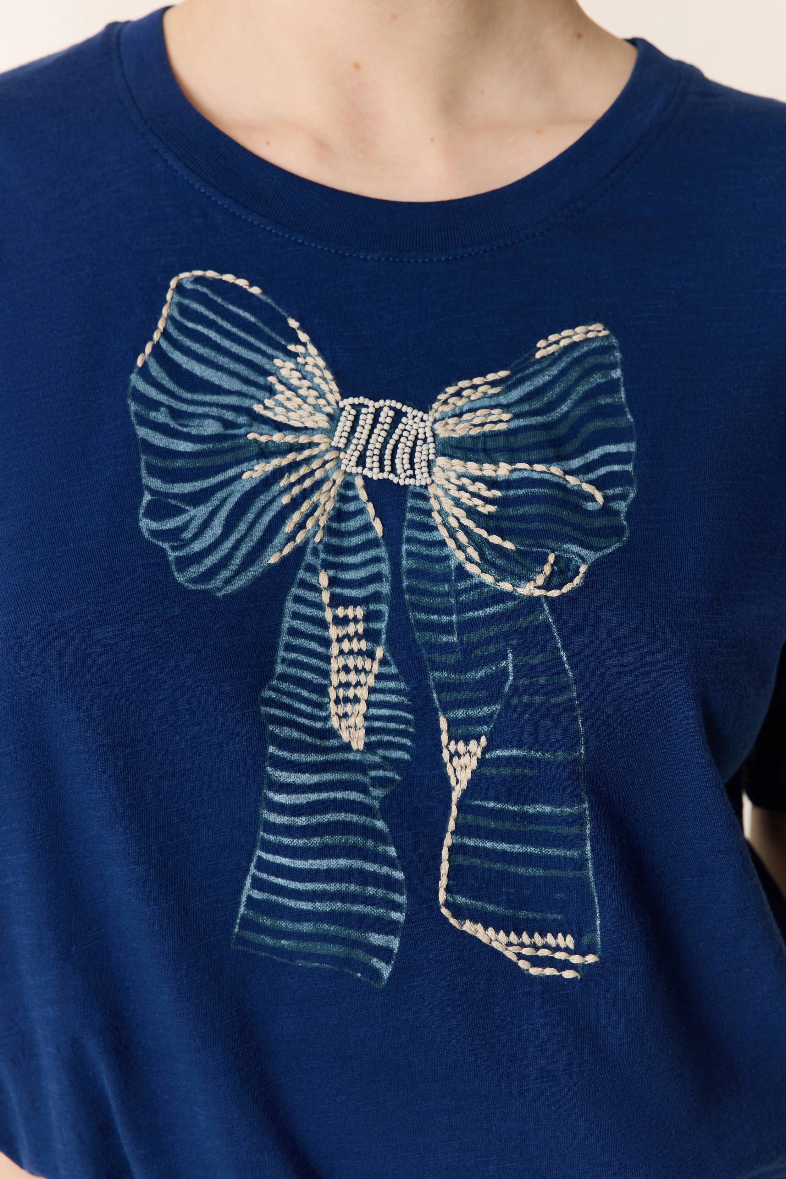 T-shirt Toro motif nœud graphique