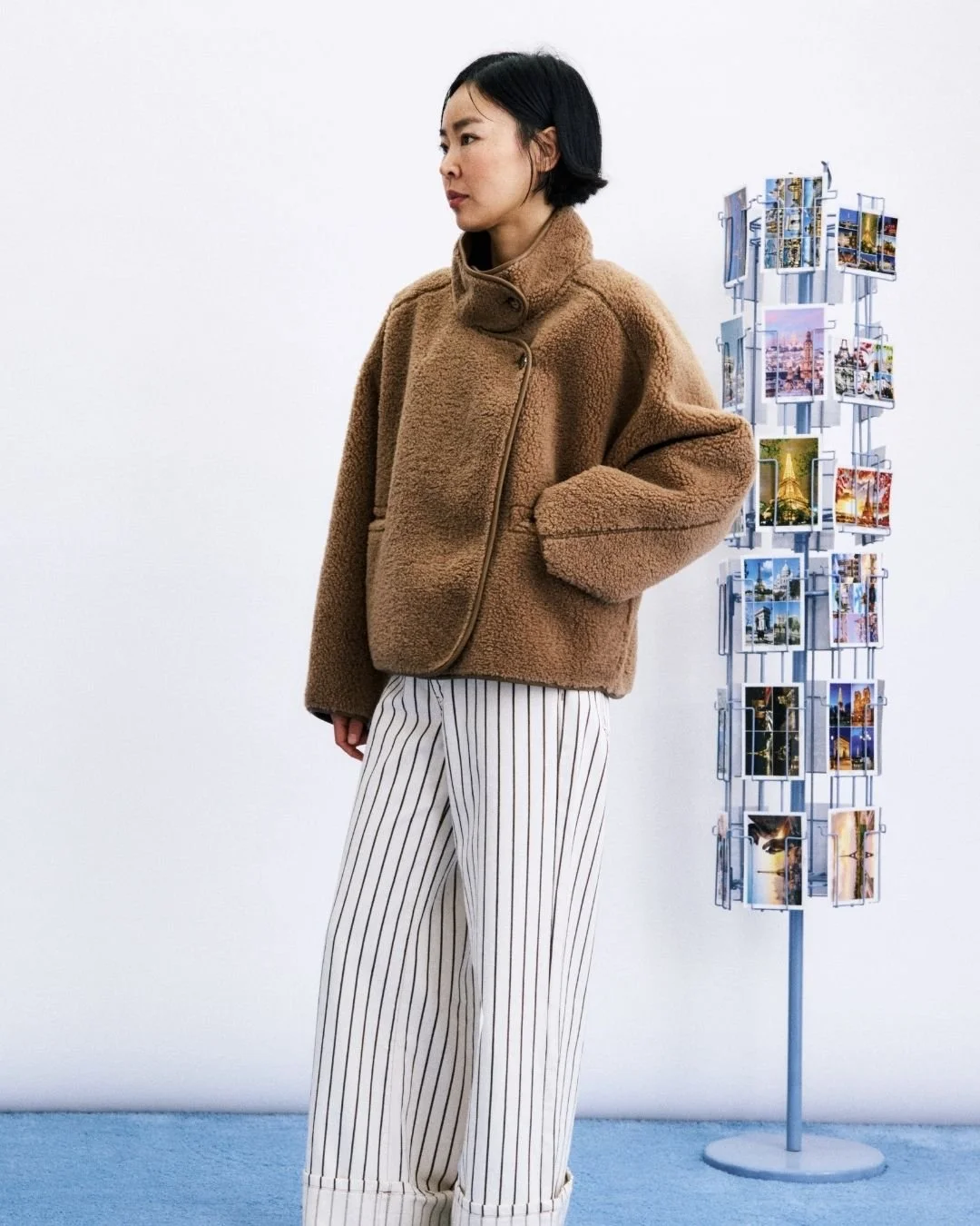 Veste sherpa camel FRNCH Paris avec col montant et fermeture à boutons
