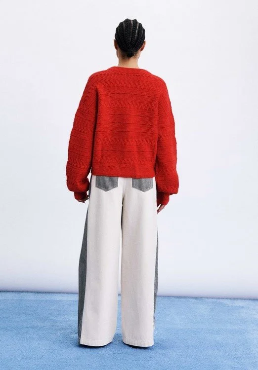 Cardigan Daigoji Rouge de dos  Frnch Paris