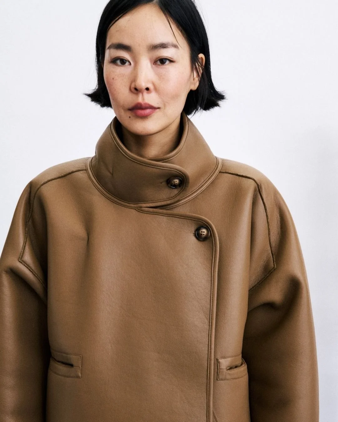 Veste d'hiver Cauldron FRNCH Paris en sherpa camel à col montant