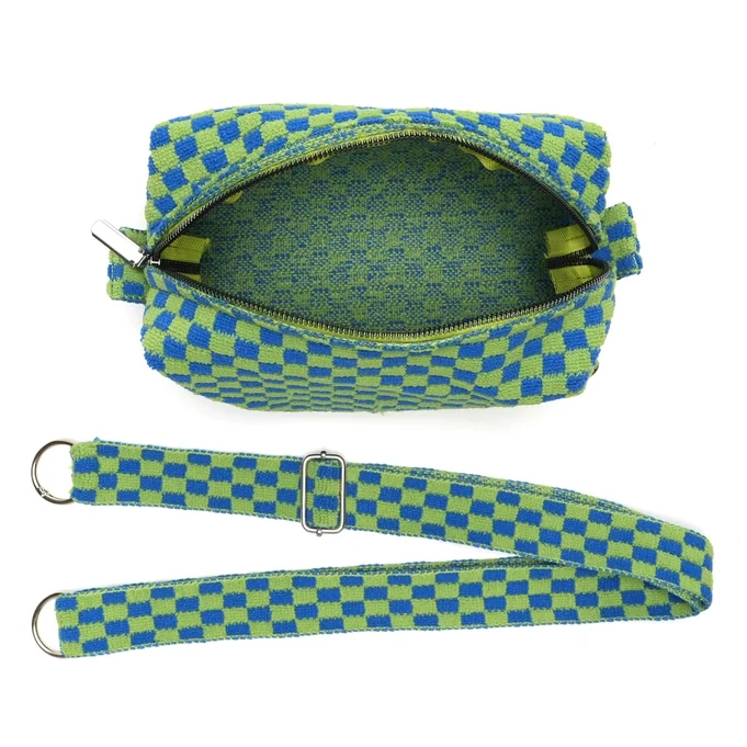 Sac Megan porté en bandoulière croisée — style décontracté-chic pour toutes les occasions