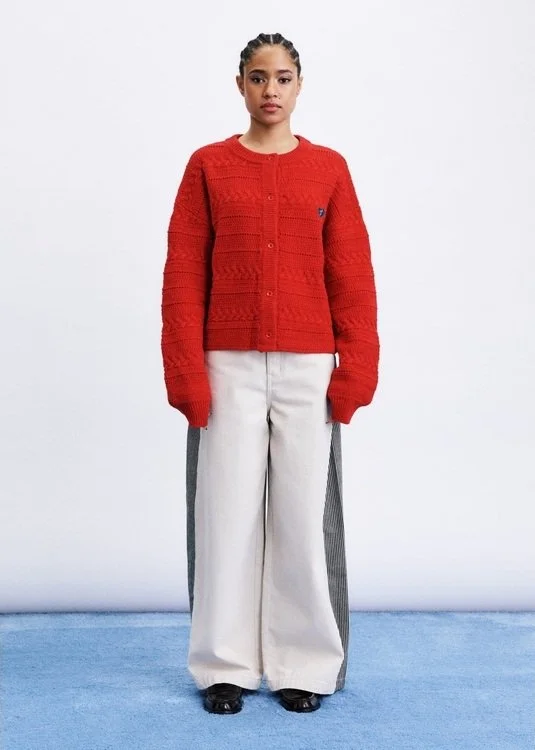 Cardigan FRNCH Daigoji rouge maille torsadée vue de face