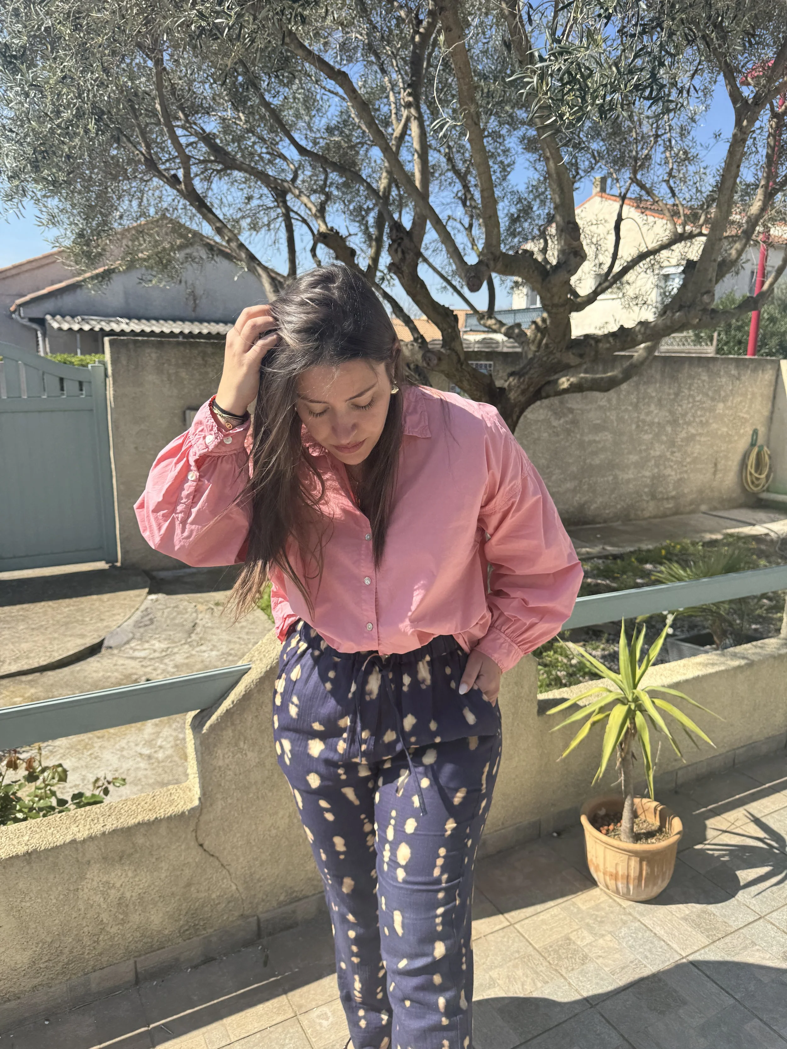 Pantalon Jaribu Hod Paris : une pièce forte pour un look moderne et affirmé