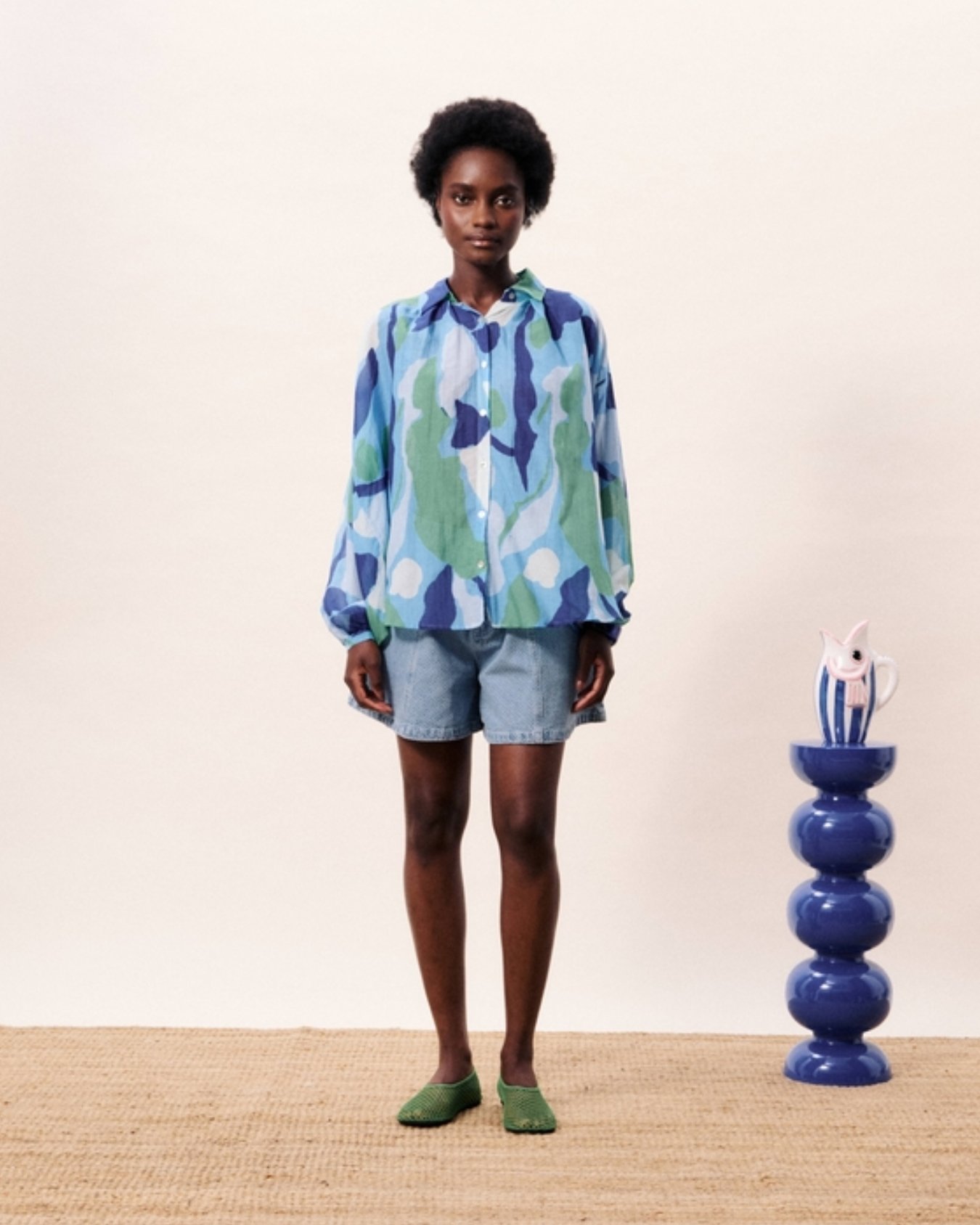 Chemise Bering bleu manche longue col chemisier en motif bleu et vert  Frnch Paris