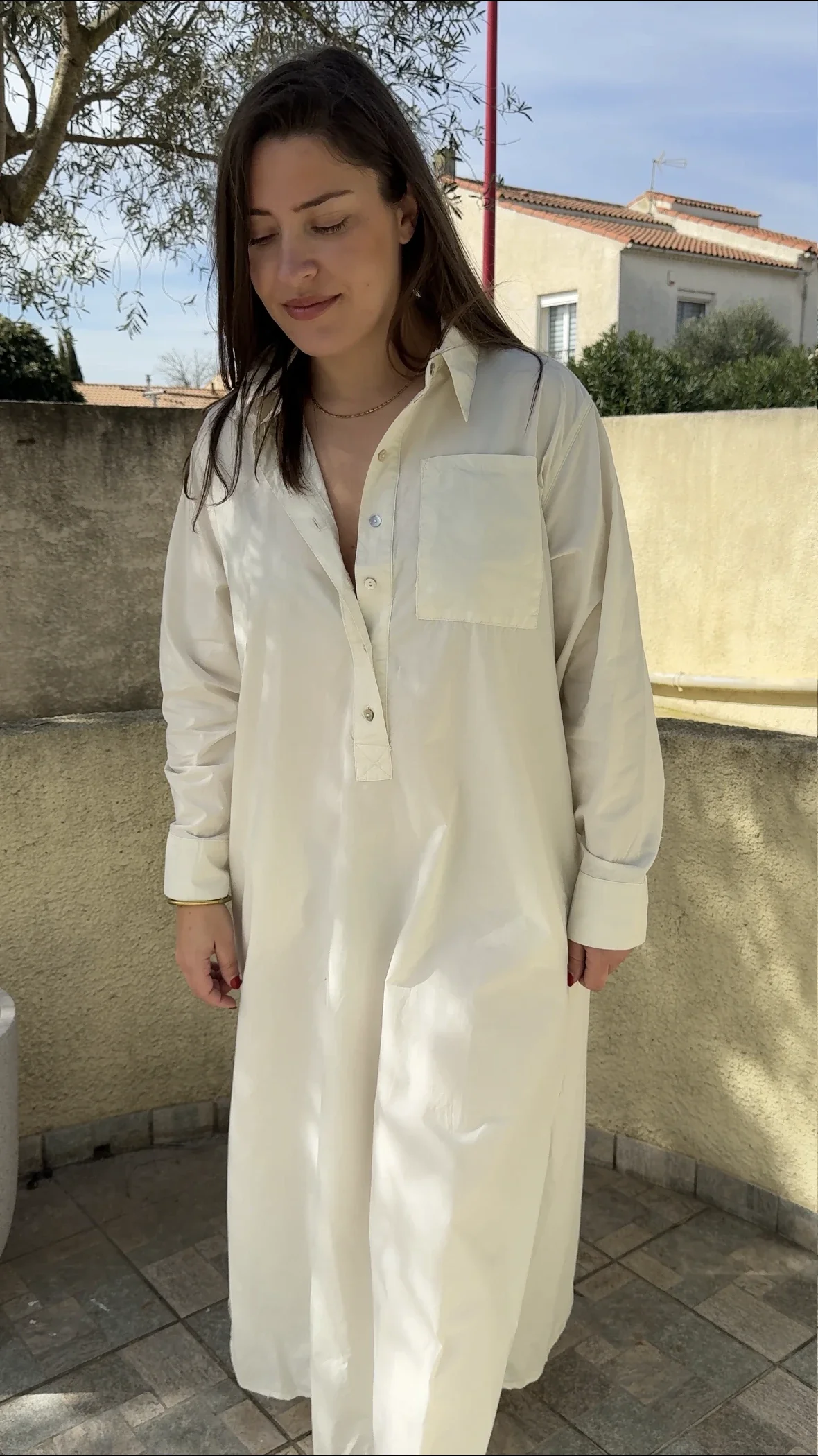 Robe chemise Rachel blanche femme signée Hod Paris au style élégant et intemporel.