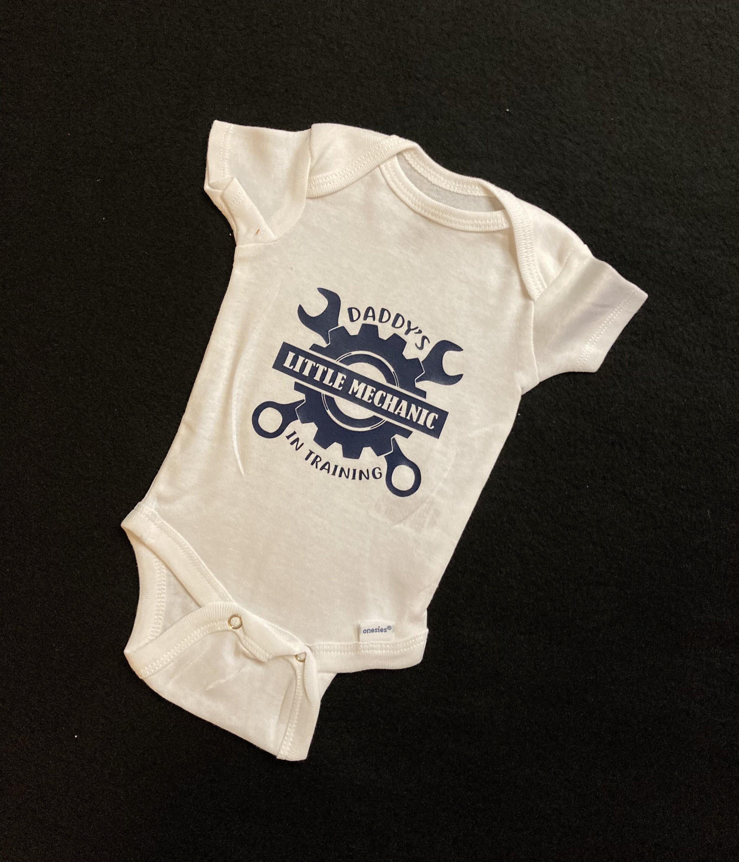Daddy’s Little Mechanic in Training – Custom Baby One Piece Bodysuit