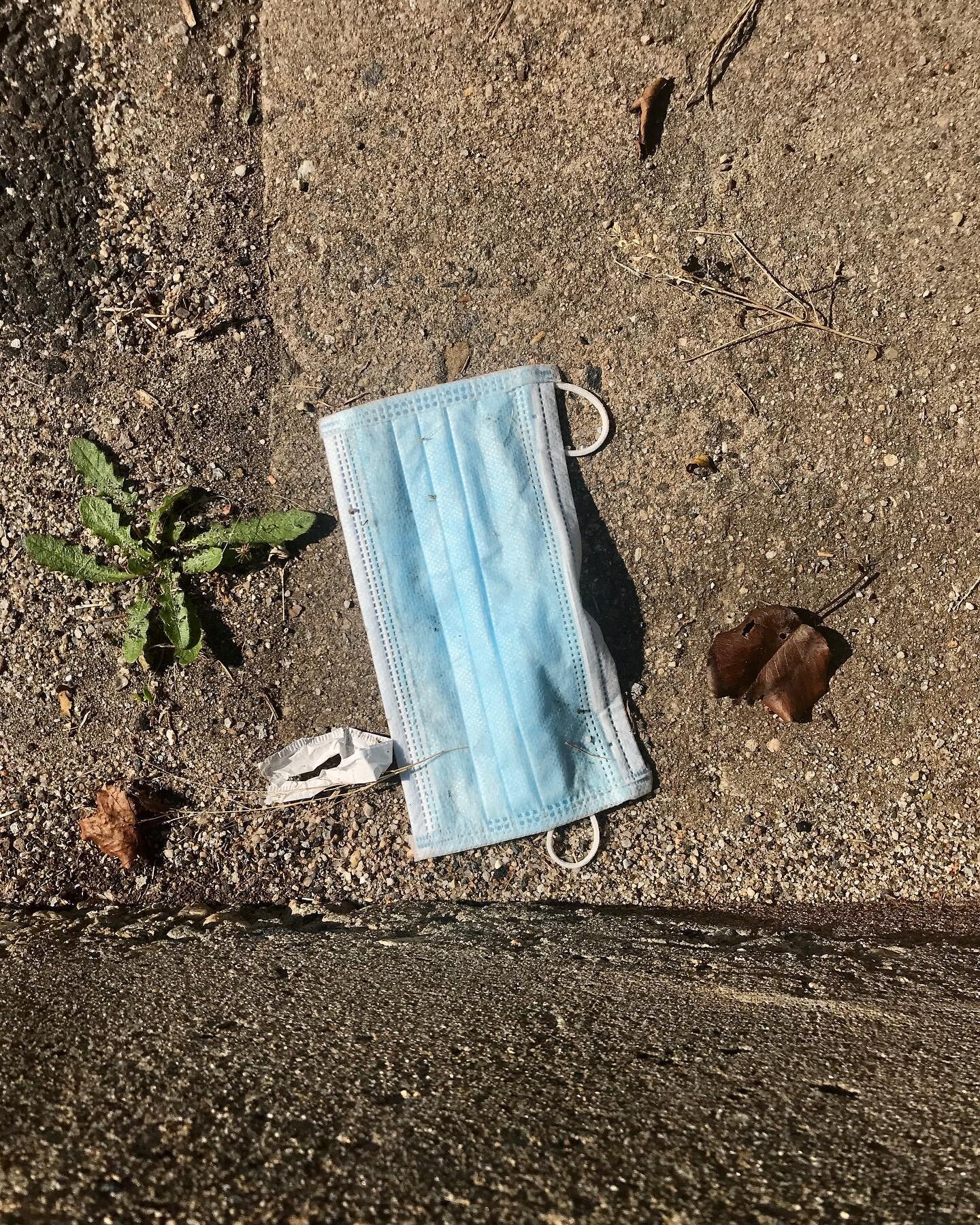 The New Generation Of Waste!
.
.
#shotoniphone #thenewgenerationofwaste #waste #covid_19 #coronavirus #savetheearth #plasticgloves #facemaskwaste #beatplasticpollution #singleuseplastic #environmentalawareness #photooftheday #glovepollution #theglove