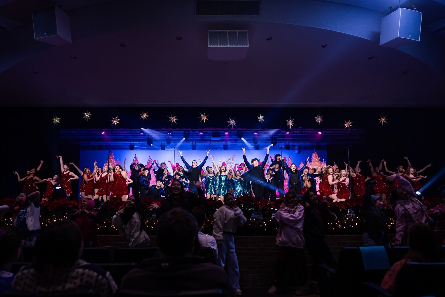 A wonderful, amazing, spirit-filled, joyful weekend of concerts! Thanks for joining us - happy holidays, everyone! ✨