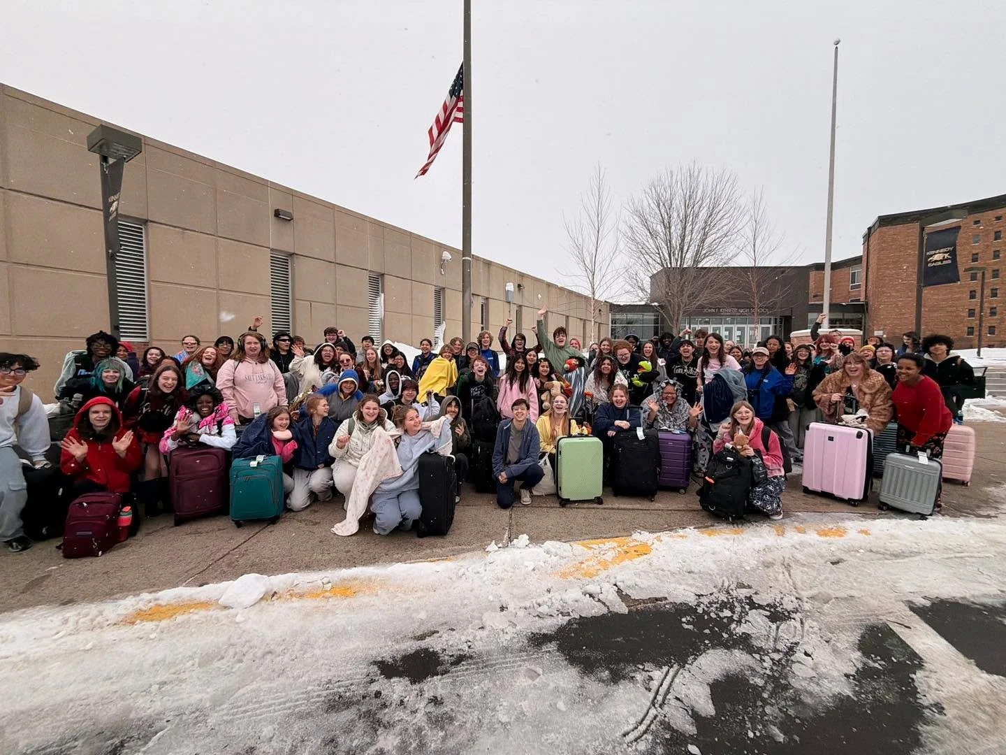 And we&rsquo;ve made it back to Bloomington! 

After planes from LA to Salt Lake City to Denver, then buses from Denver to Bloomington, our choir kids are officially back home. Quite the adventure! 

And as we drove across the country, we officially 