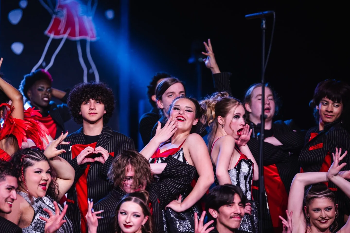 Performing the set one last time to a SOLD OUT crowd is pretty incredible ✨