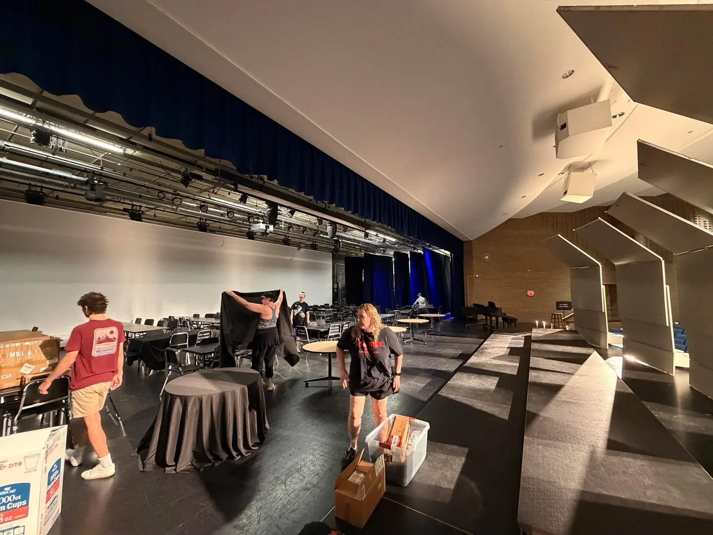 Set up for Cabaret has begun! 

Get your tickets - only fifteen left for Tuesday night. kennedychoirs.org