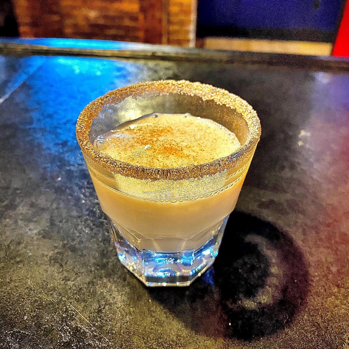 Since serving milk and cereal at a bar isn&rsquo;t socially acceptable, we are serving Cinnamon Toast Crunch shots 🤤🔥 #cinnamontoastcrunch #fireball #rumchata #shots #dayton @daytonchicks @daytonflyers @barstoolflyers @barstoolsports